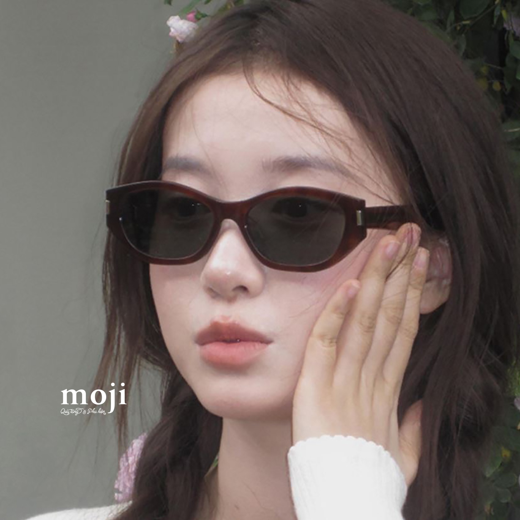 A.807 Kính N-25084392