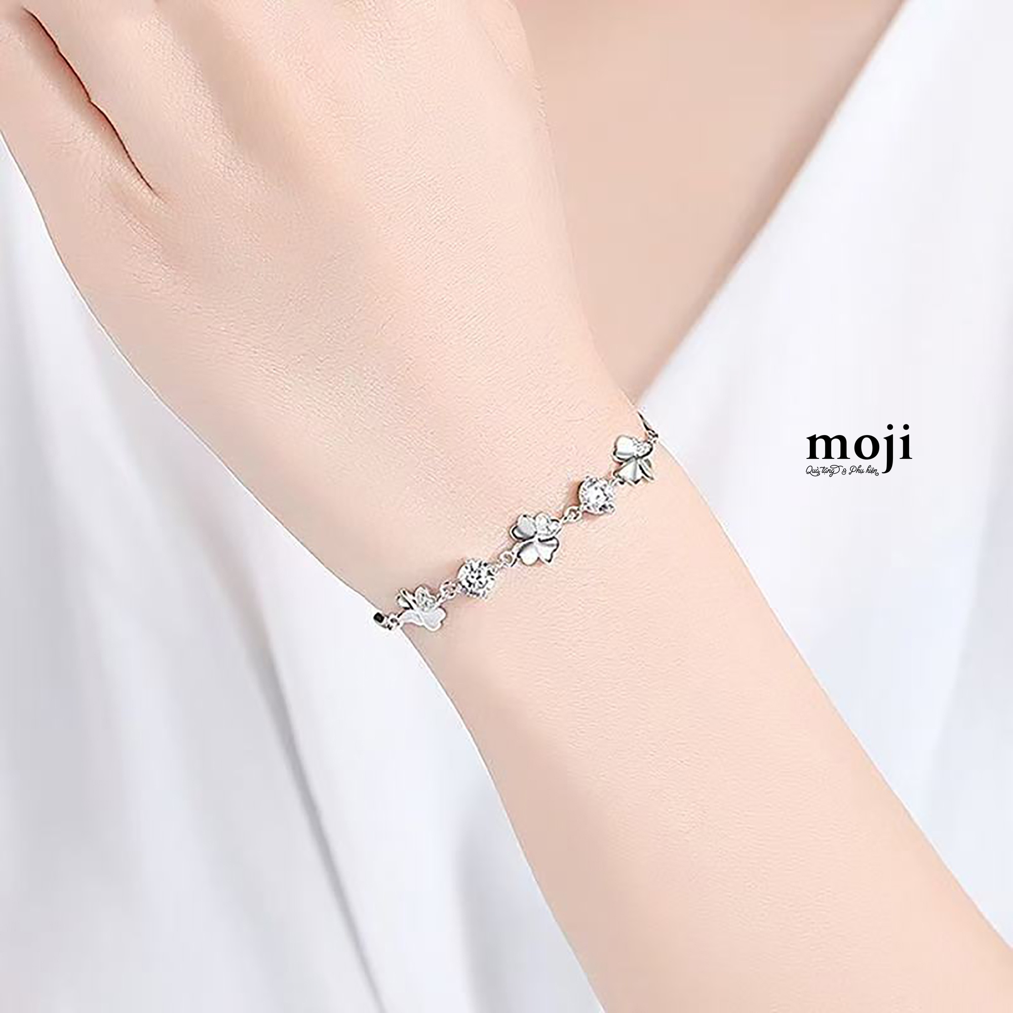 A.840 Vòng tay C4L-25084444