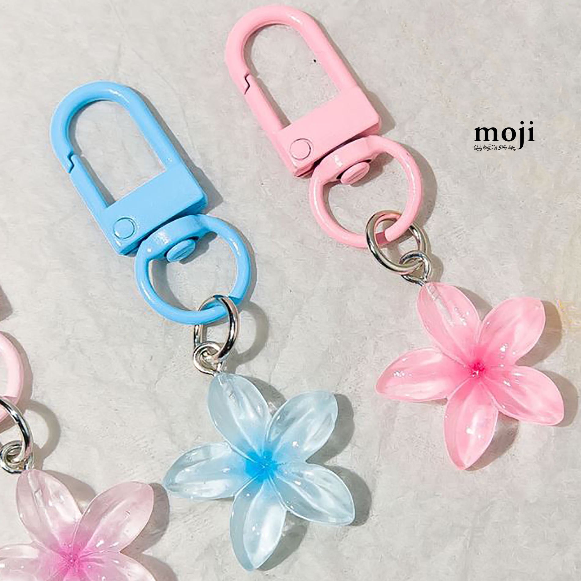 B.05E Móc khóa FLO-25082480