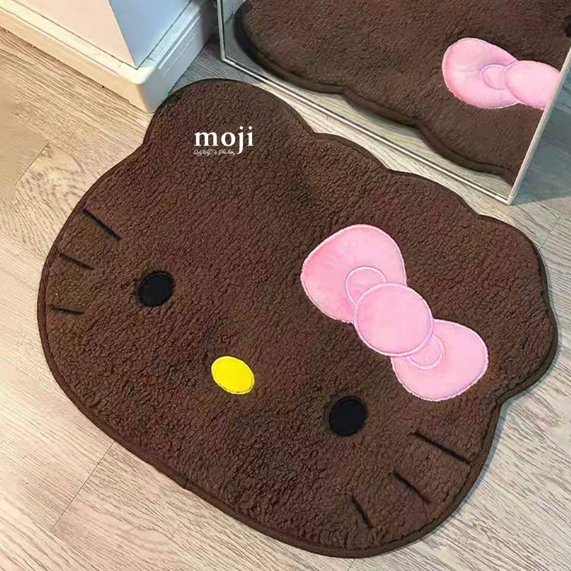 A.052 Thảm đa năng Sanrio family Hello Kitty brown face 48x58