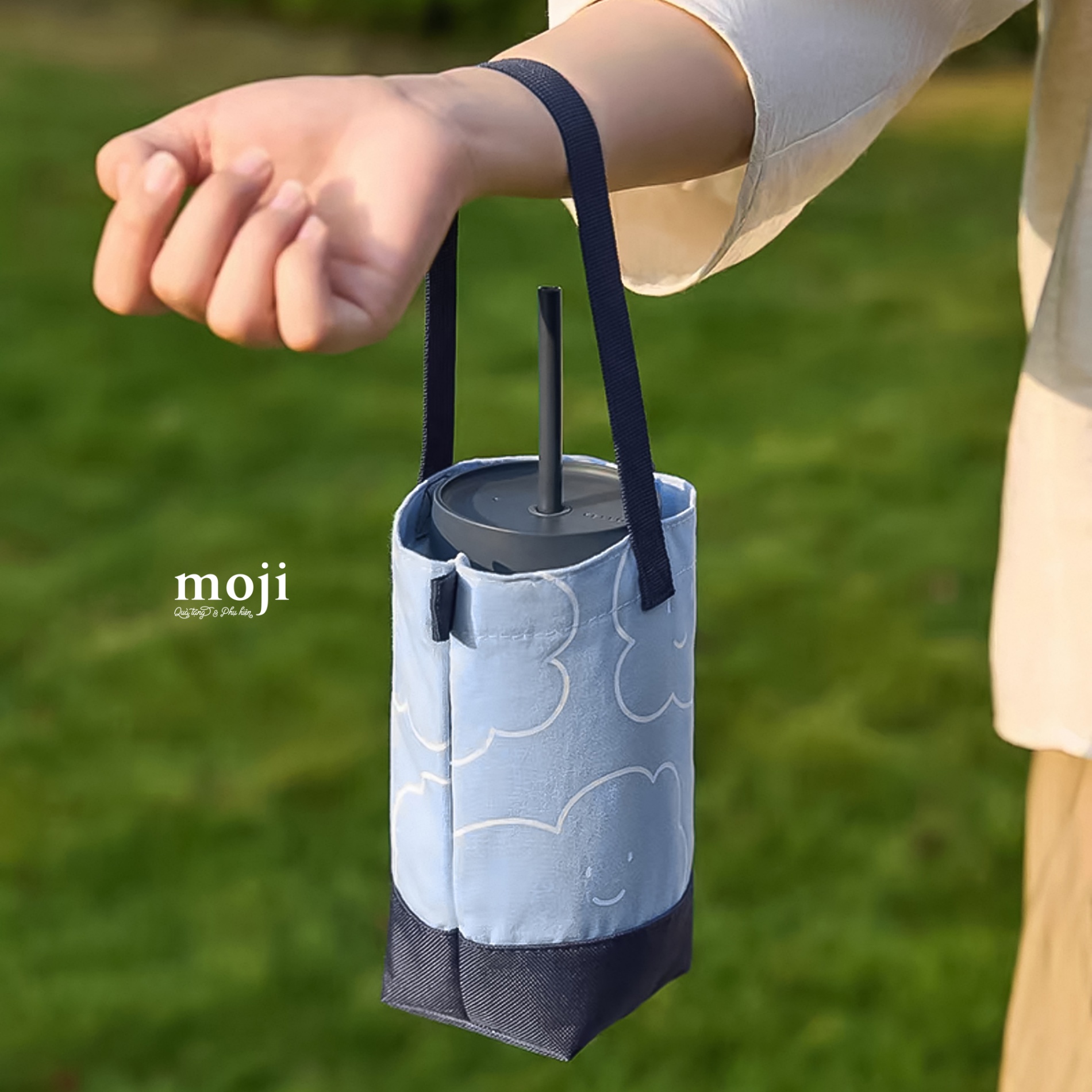 Túi đựng bình nước Happy Cloud phối màu 14x16