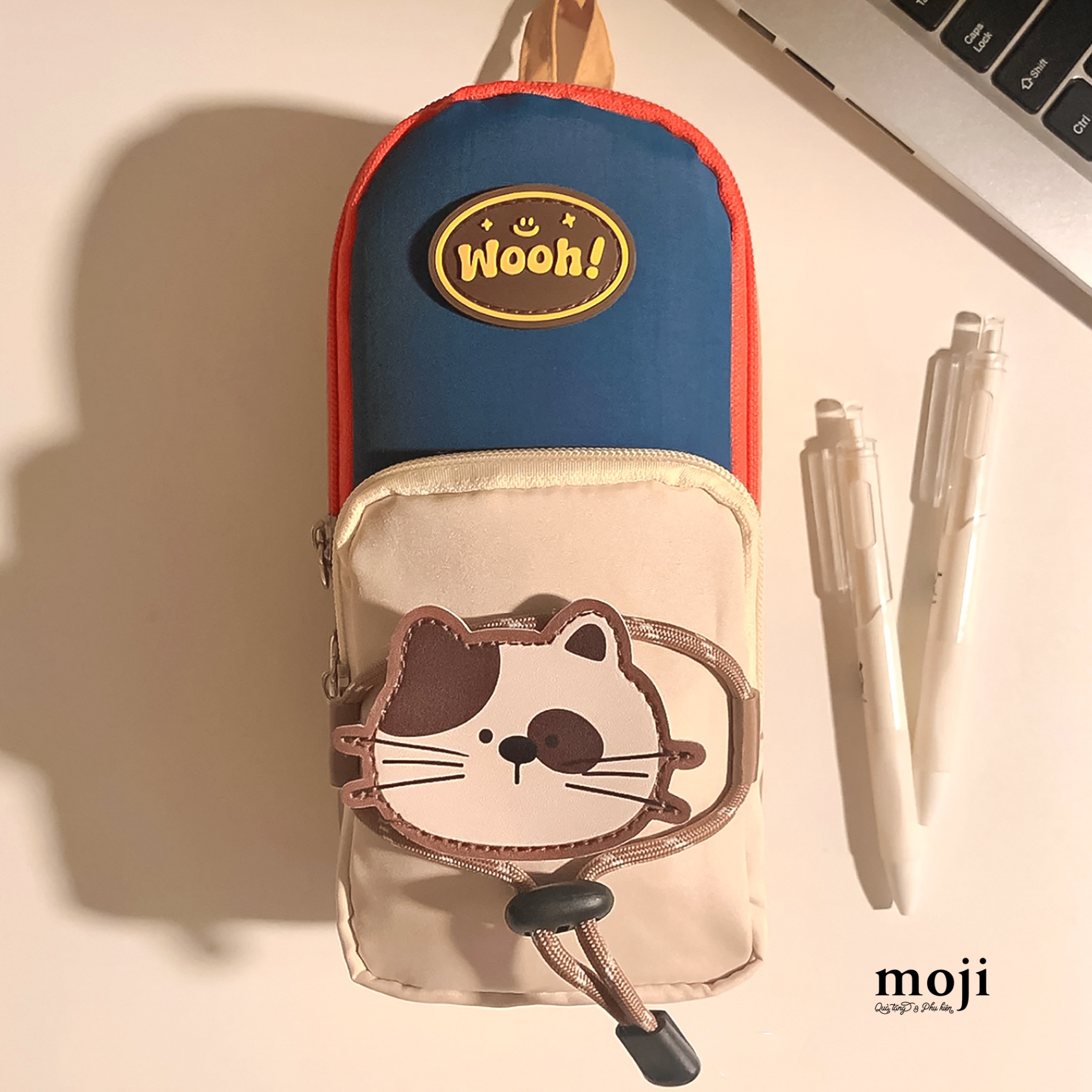 Hộp bút lớn phối màu dây rút hình dán 7x10x22