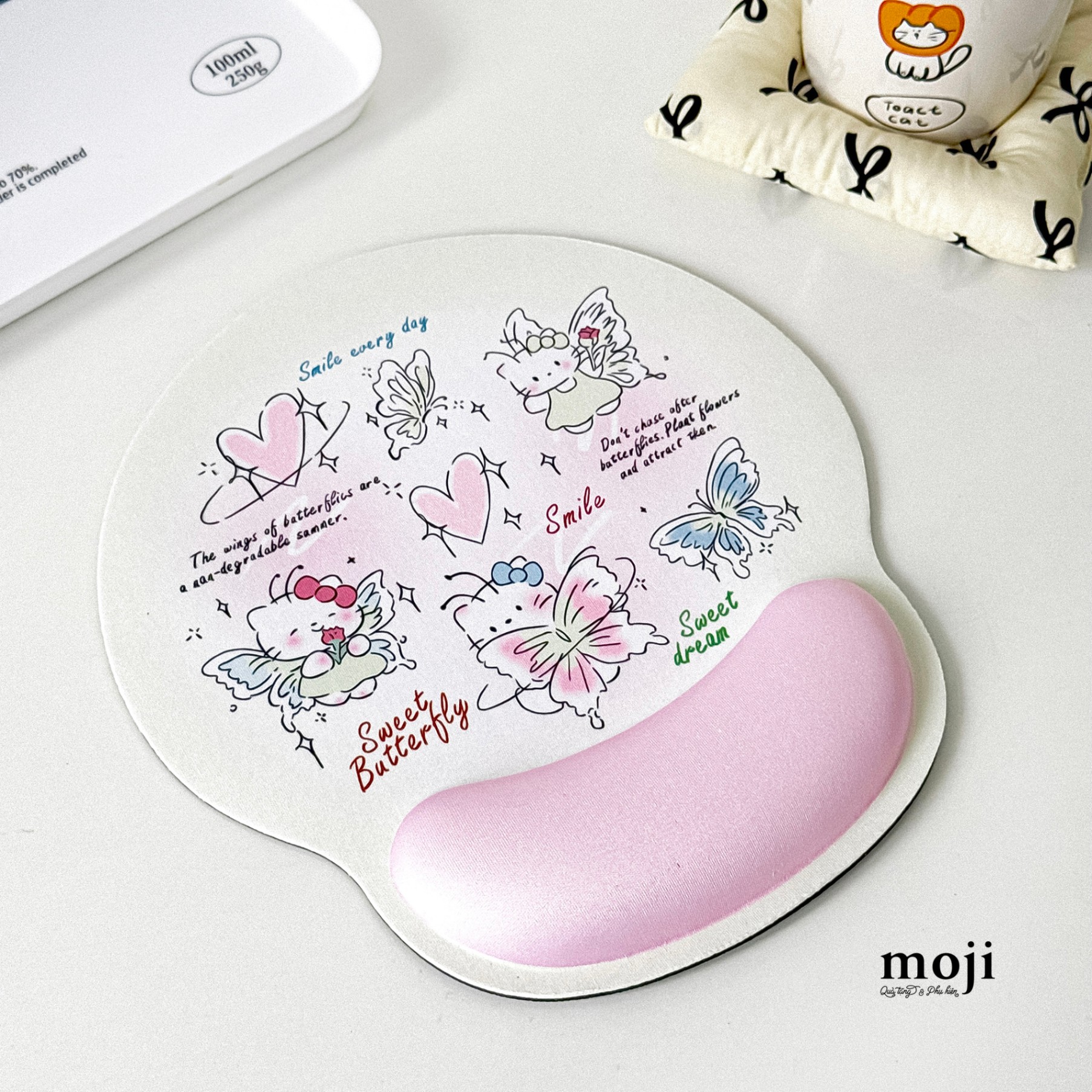 Lót chuột đệm tay Sanrio family Hello Kitty cosplay butterfly heart 22x25