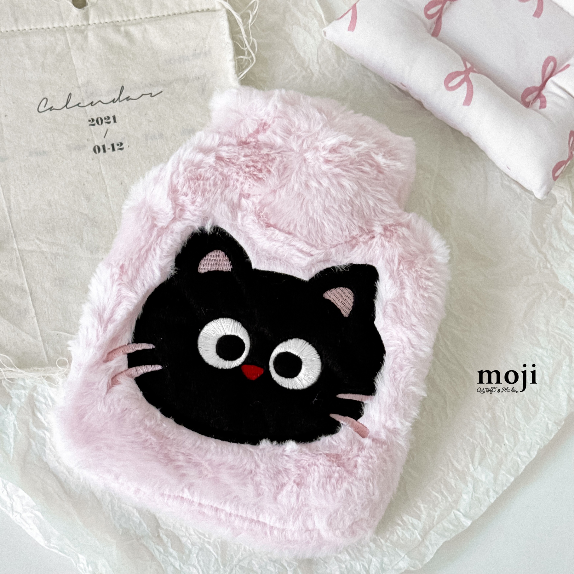 Túi chườm giữ nhiệt bọc vải Black cat face tai nền màu 14x20