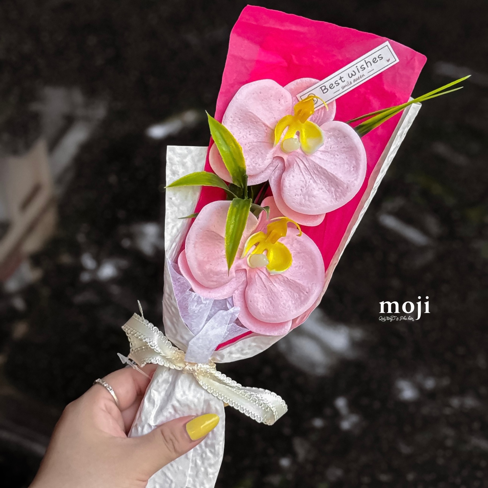 Hoa sáp bó Lan hồ điệp Best wishes 2 bông 29cm