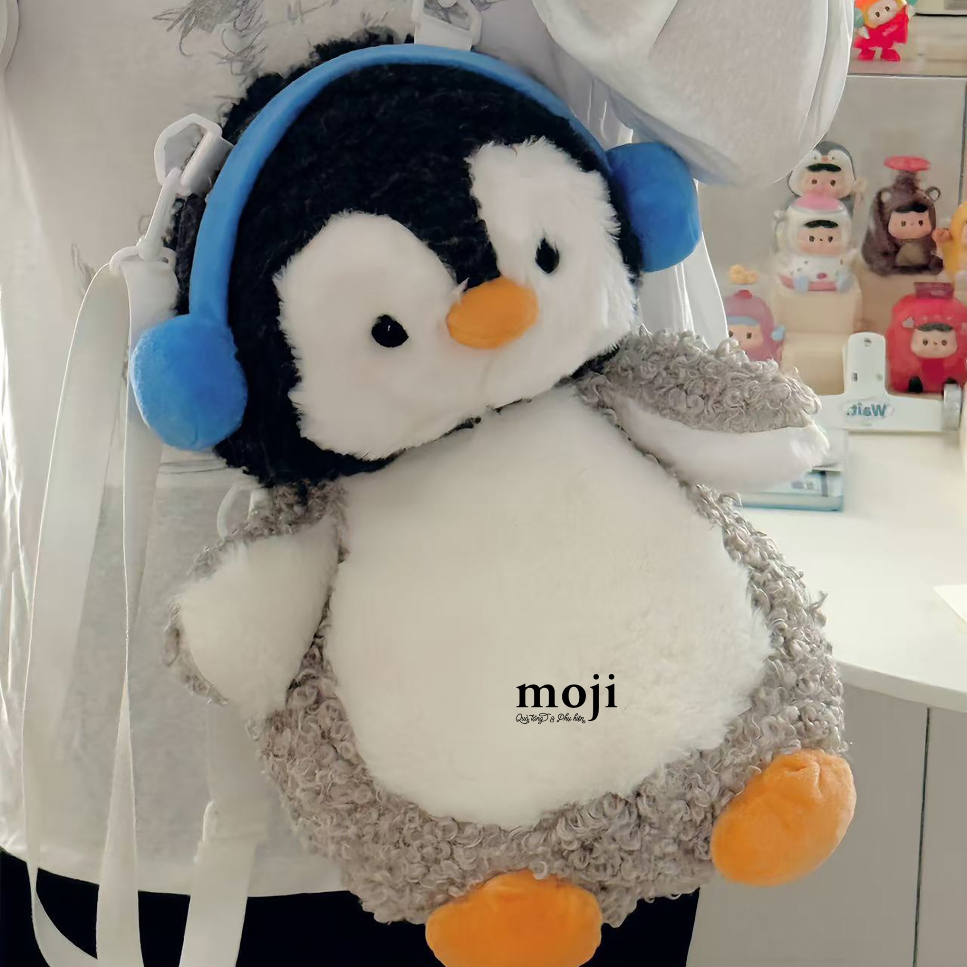 B.12 Balo gấu bông Penguin chim cánh cụt ấm tai lông xù 22x38