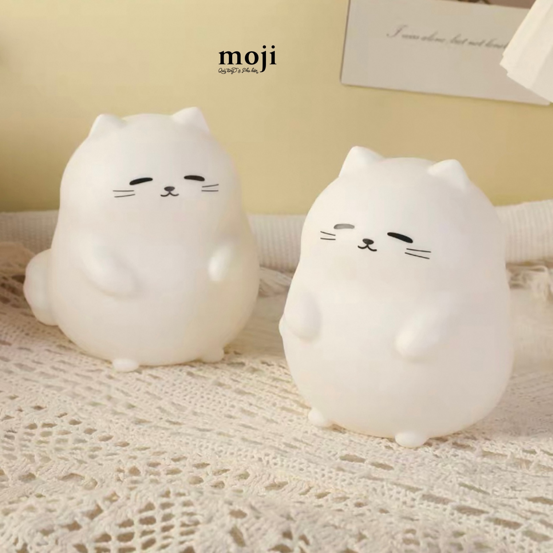 Đèn ngủ led Cute cat ngồi ôm bụng dùng pin 8x8x10