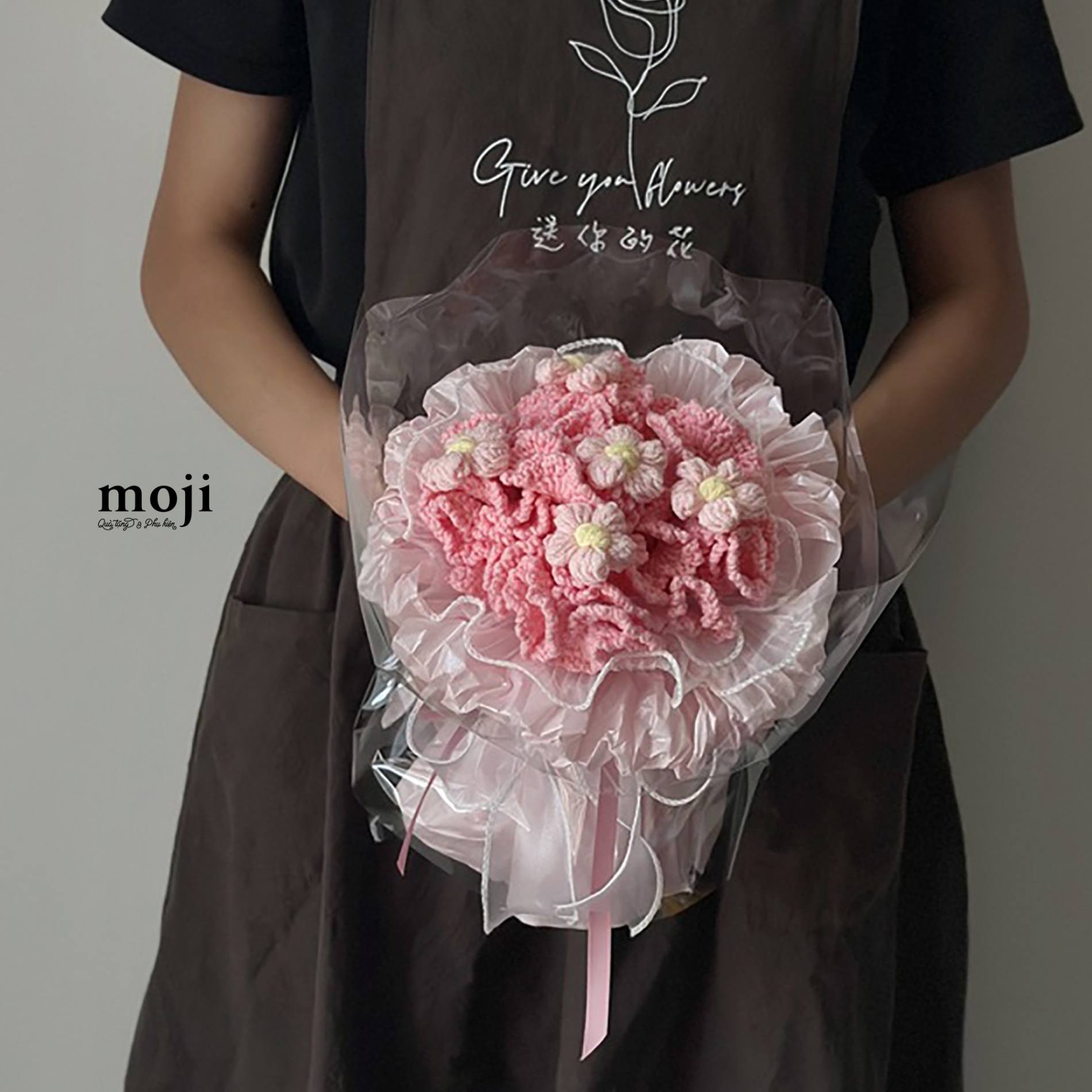 Hoa móc len bó Hoa mào gà mix basic flower 9 bông kèm túi đèn thiệp 23cm