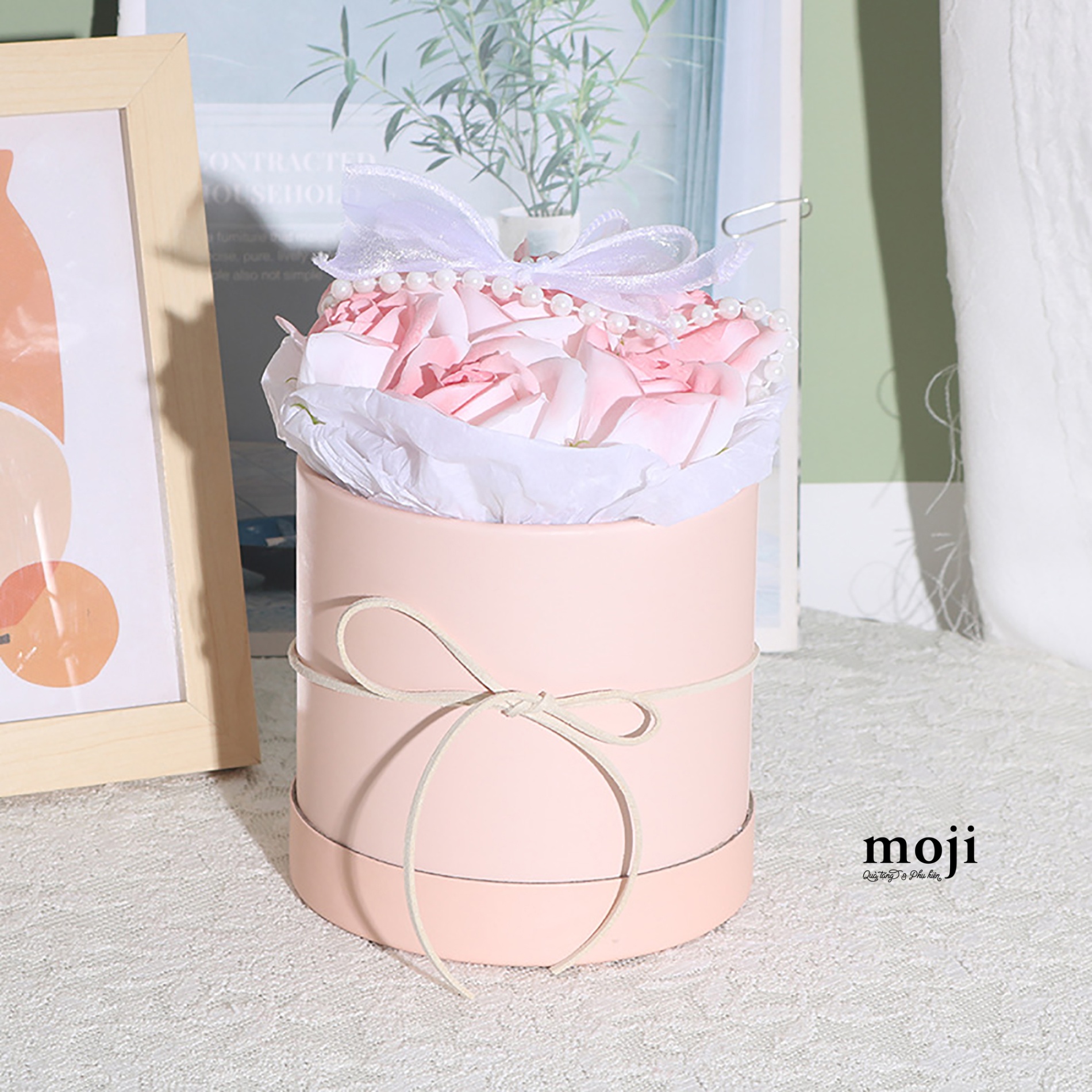 Hoa sáp giỏ Hoa hồng gardient color bow nơ chuỗi hạt 7 bông kèm túi 12x15