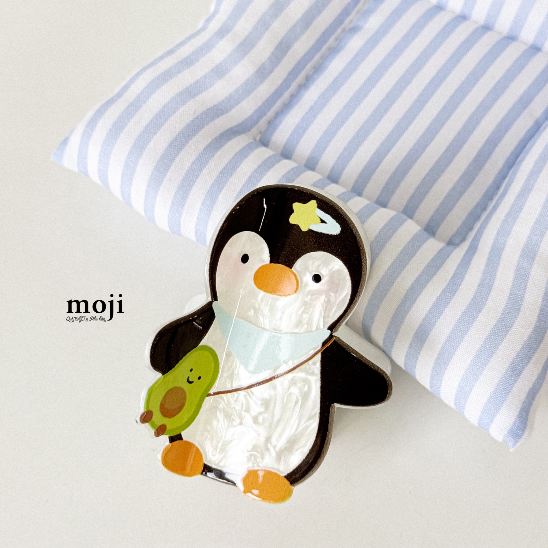 Kẹp tóc càng cua Penguin chim cánh cụt đeo túi cắt hình