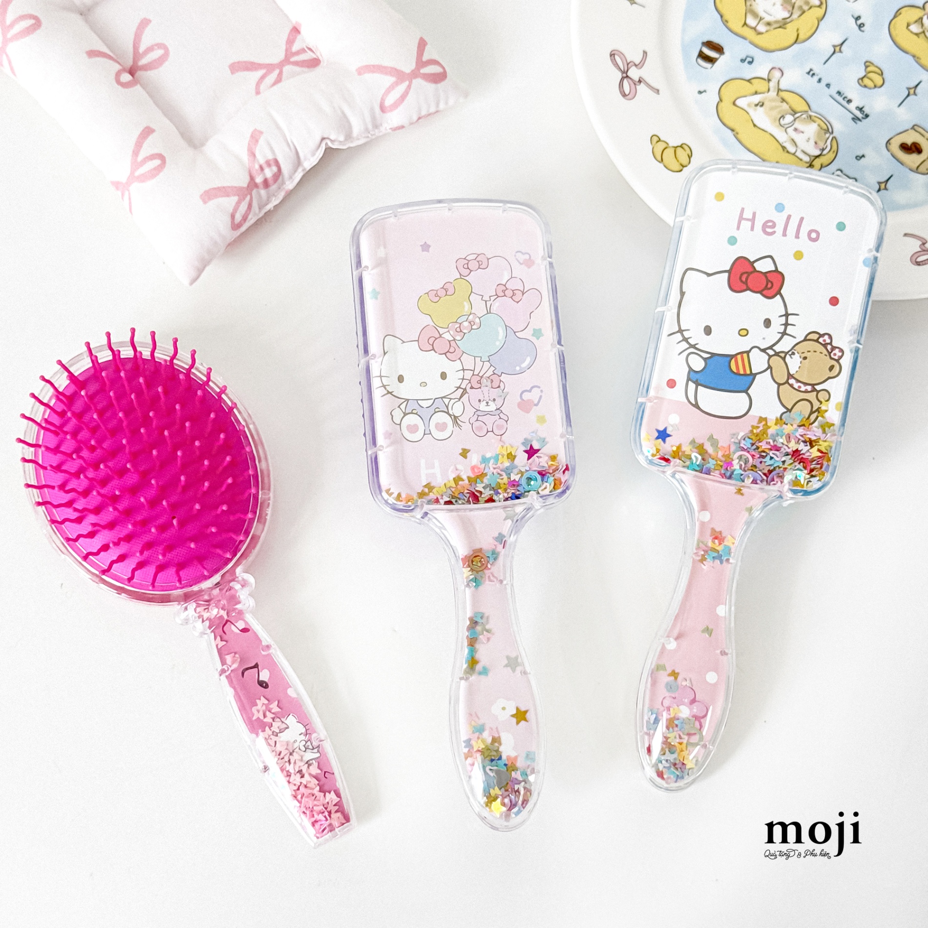 Lược đệm mát xa Sanrio family Hello Kitty lovely ngôi sao dáng chữ nhật