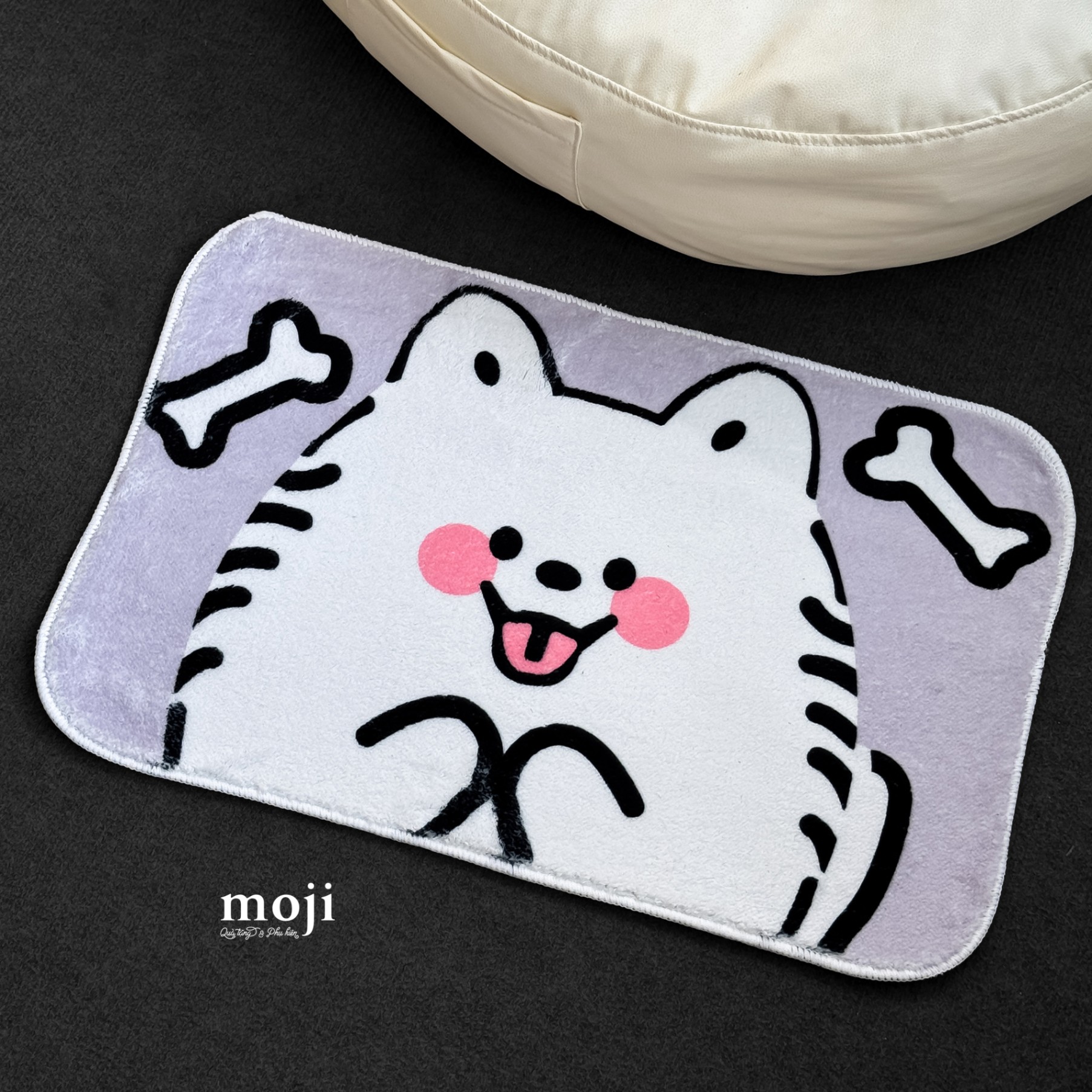 A.052 Thảm trải sàn Samoyed dog má hồng 40x60