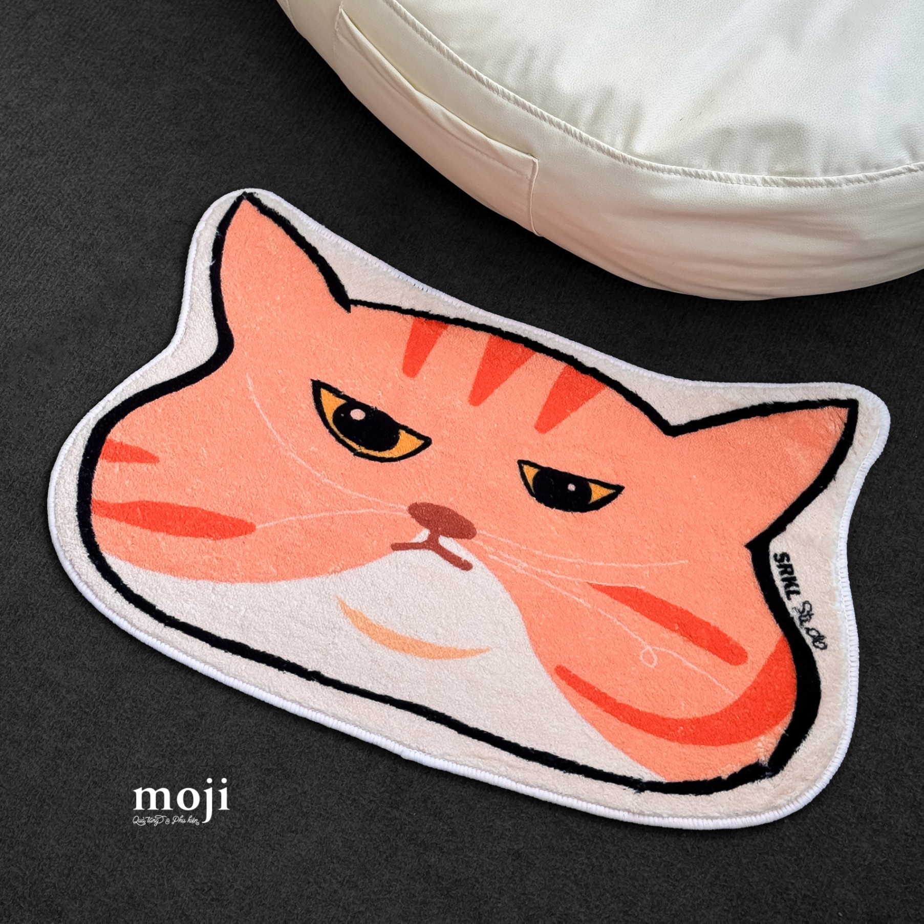 A.052 Thảm trải sàn Colorful cat face biểu cảm có tai 40x60