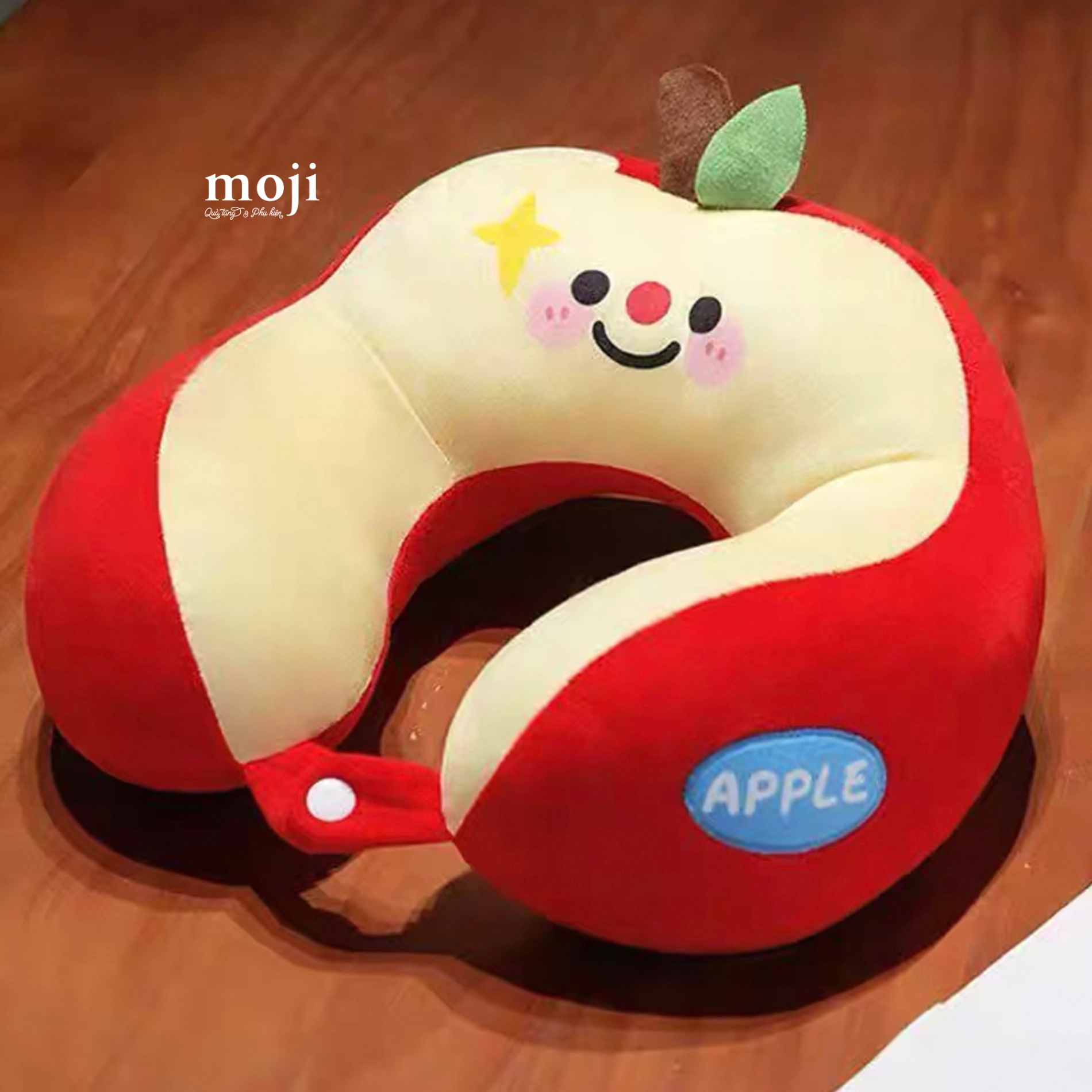 A.772 Gấu bông chữ U Red Apple fruit happy face