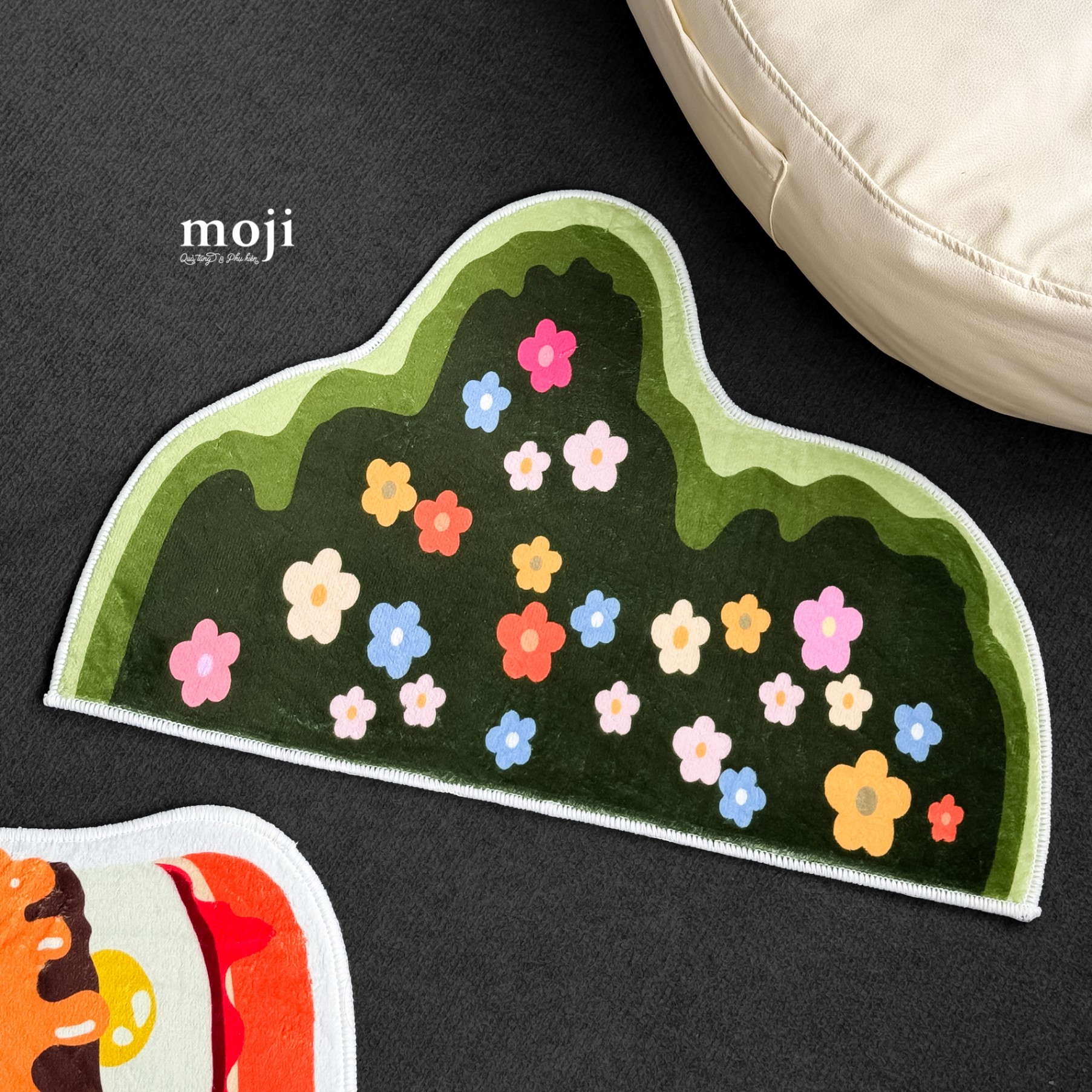 A.052 Thảm Fower on green field 40x60