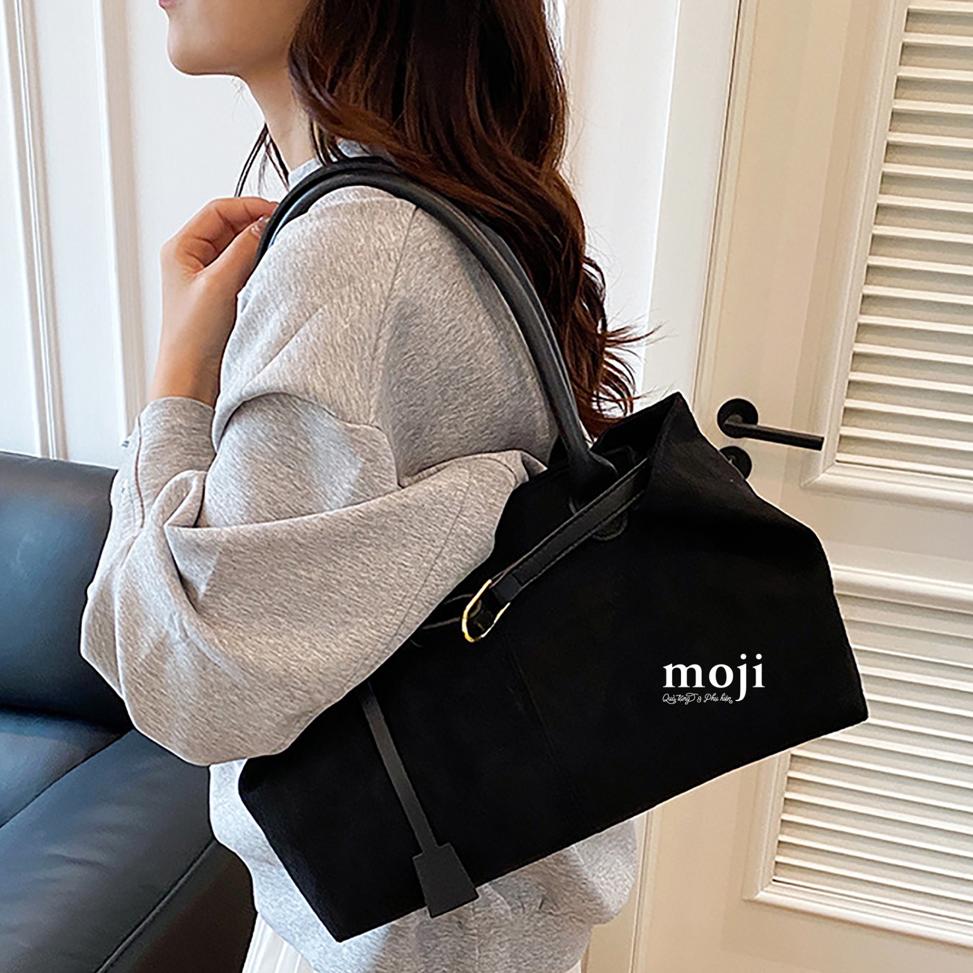 B.23 Túi đeo da lộn One color móc cài cách điệu 12x20x33