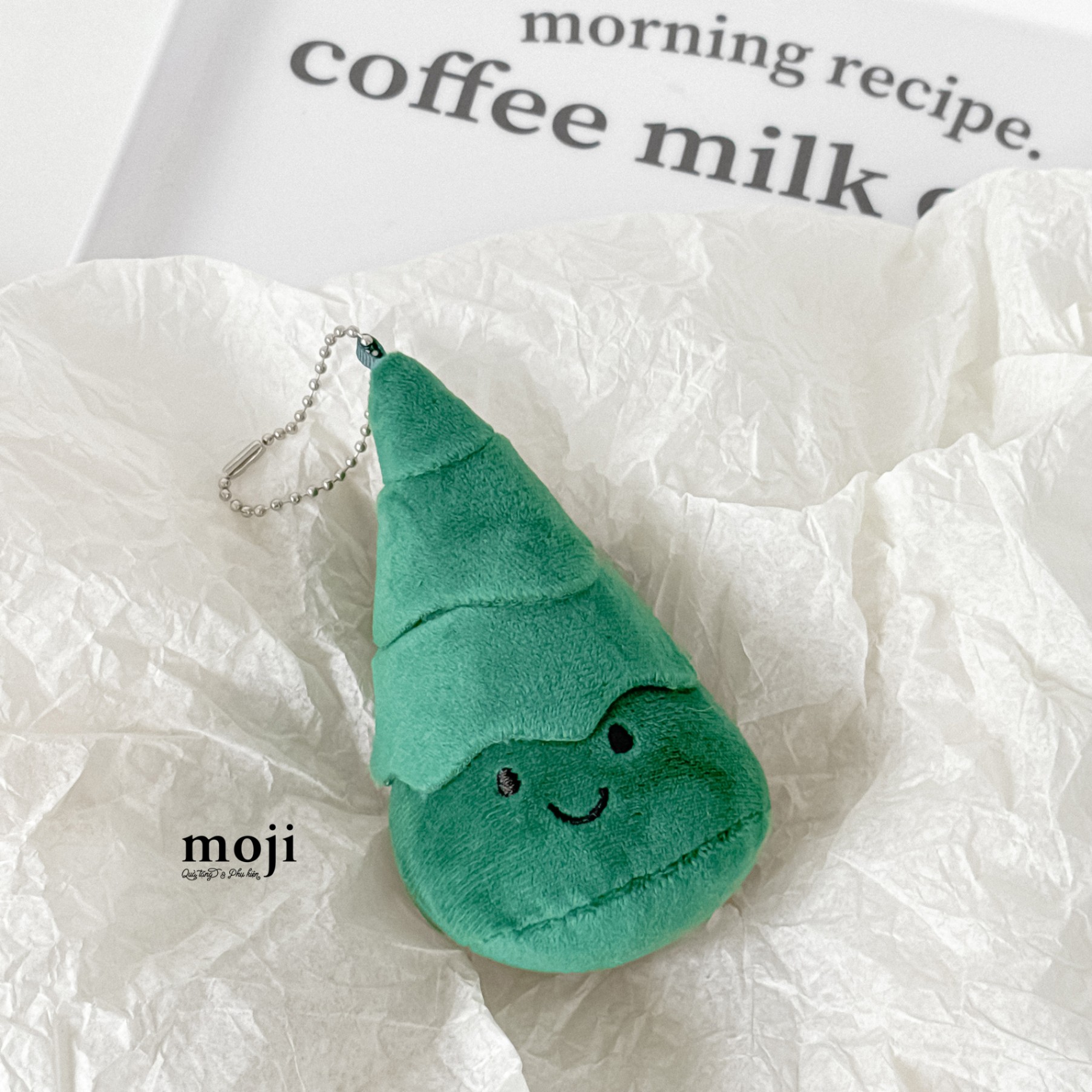 B.05A Móc khóa Xmas Christmas tree happy face