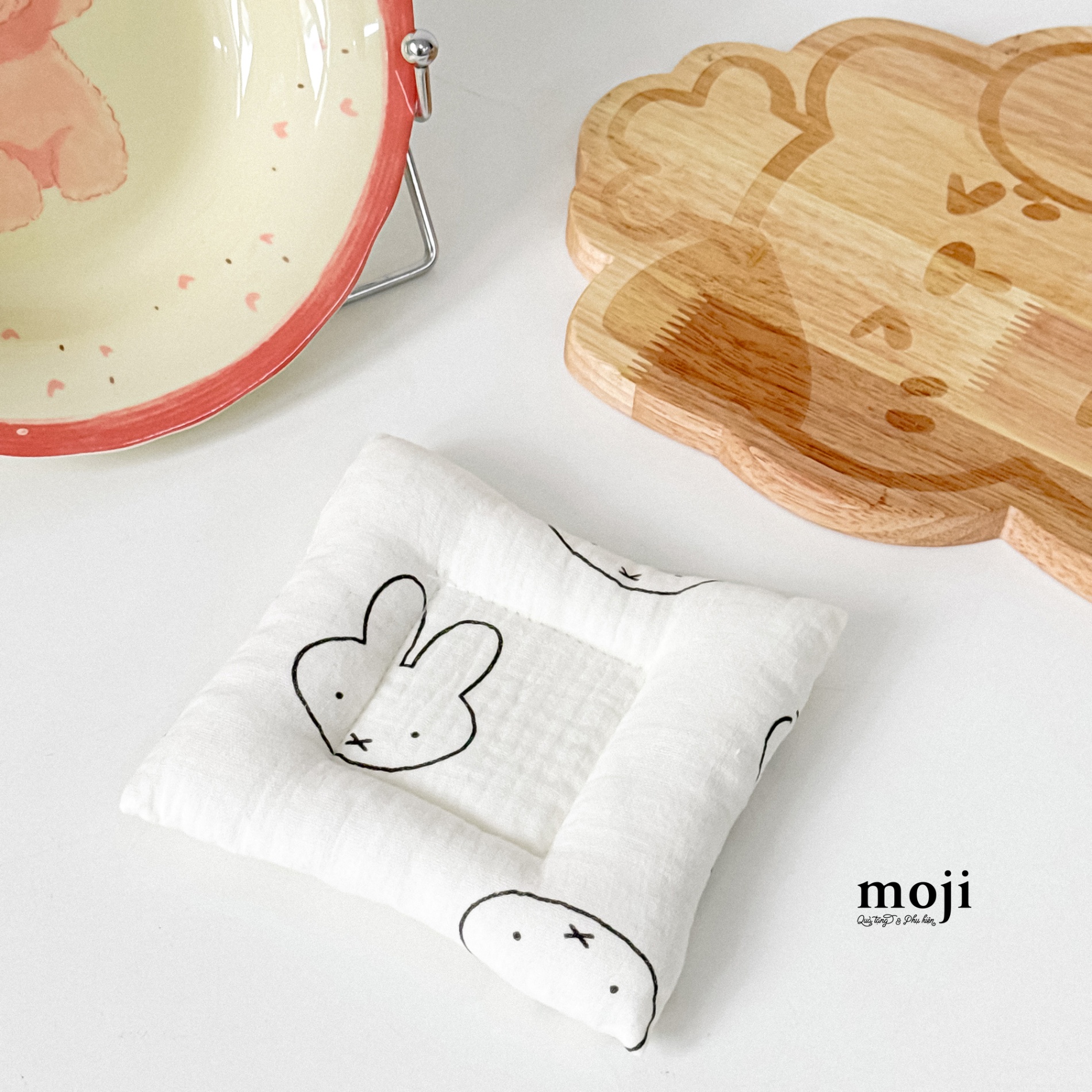 Lót cốc vải puffy Miffy rabbit face 14x14