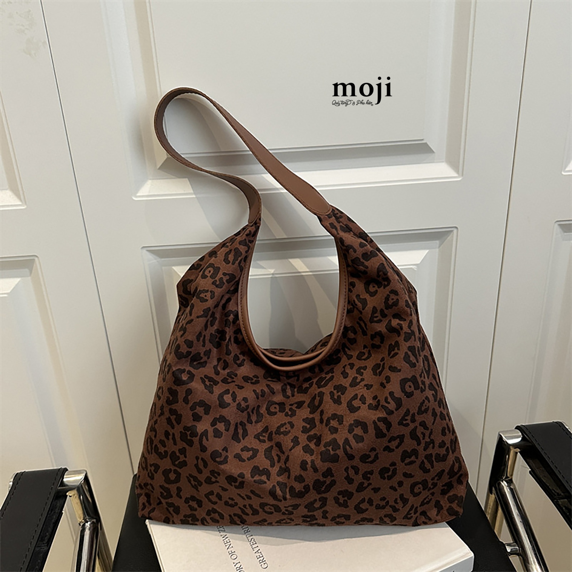 B.23 Túi đeo HTT 24935-25116185