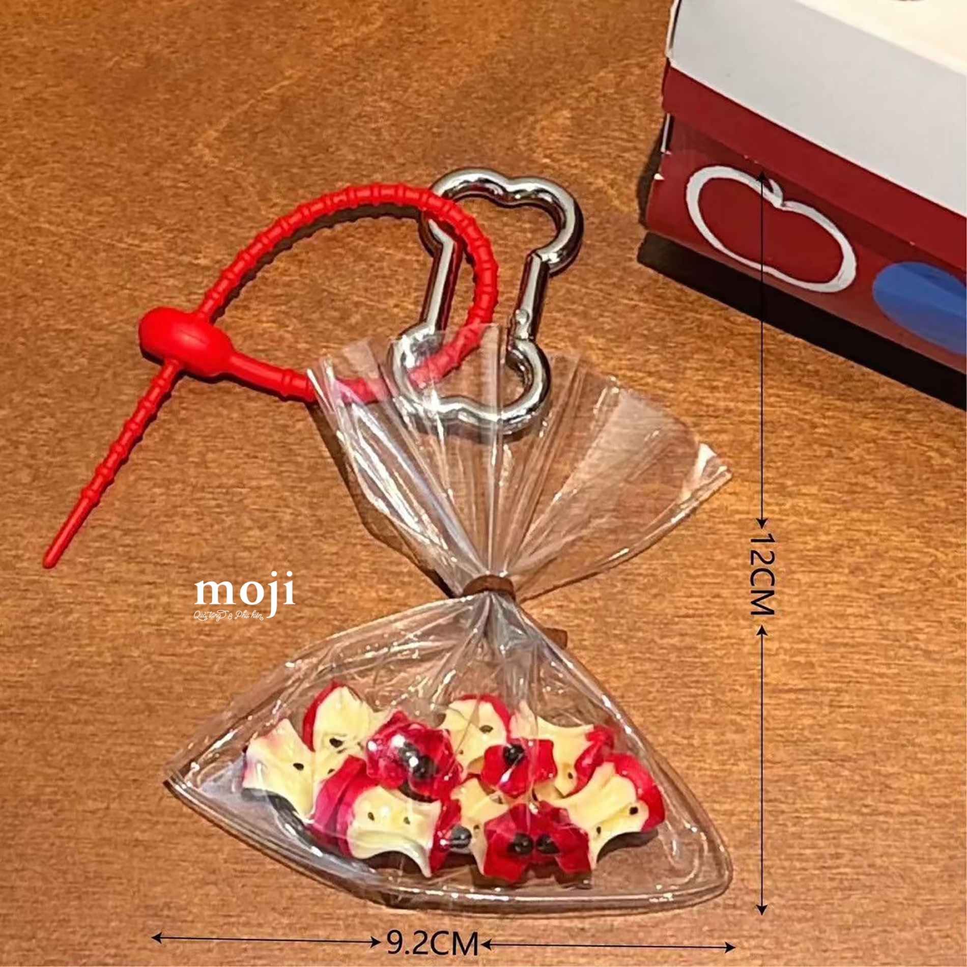 B.05E Móc khóa APP-25116550