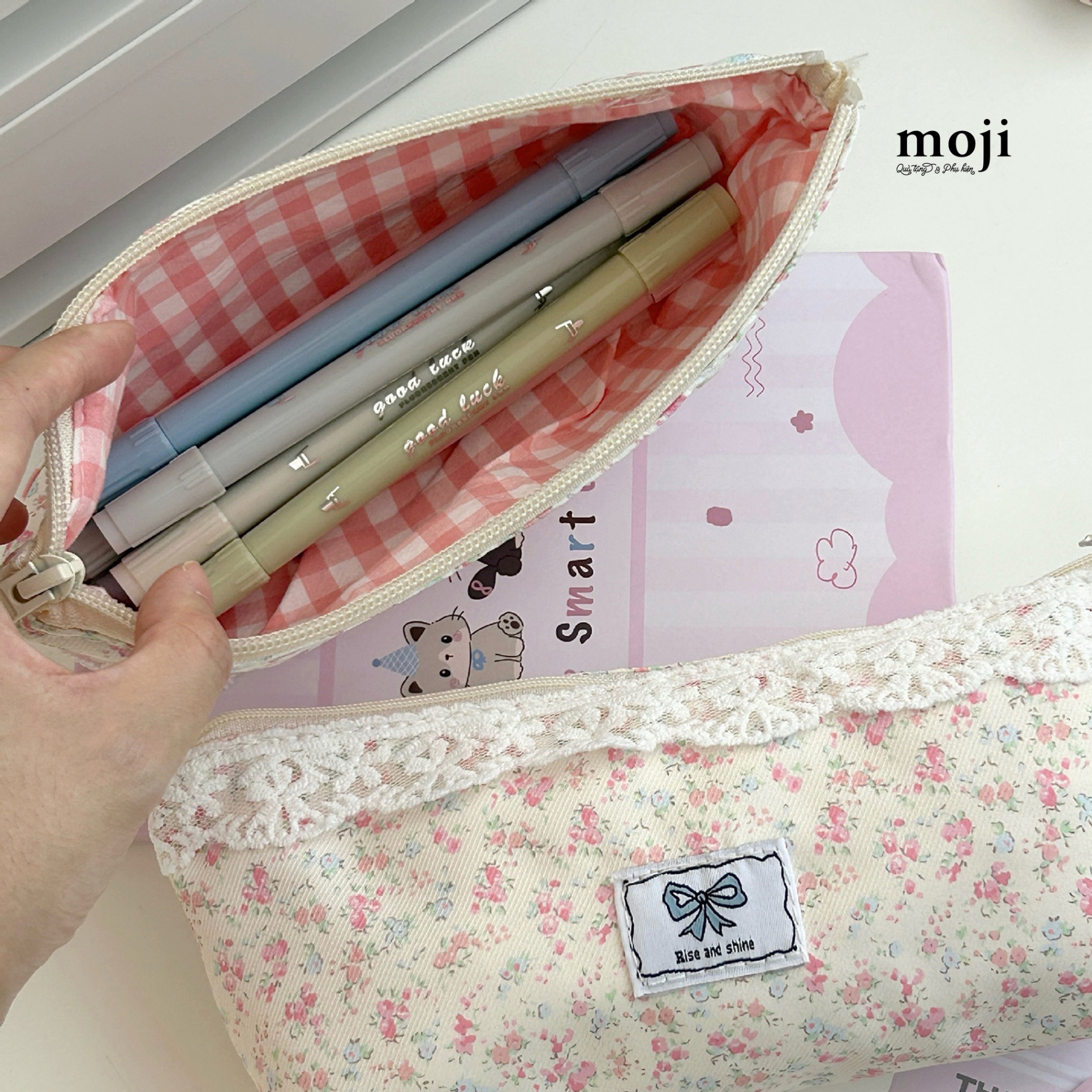 A.510 Hộp bút FLO 1220-26020136