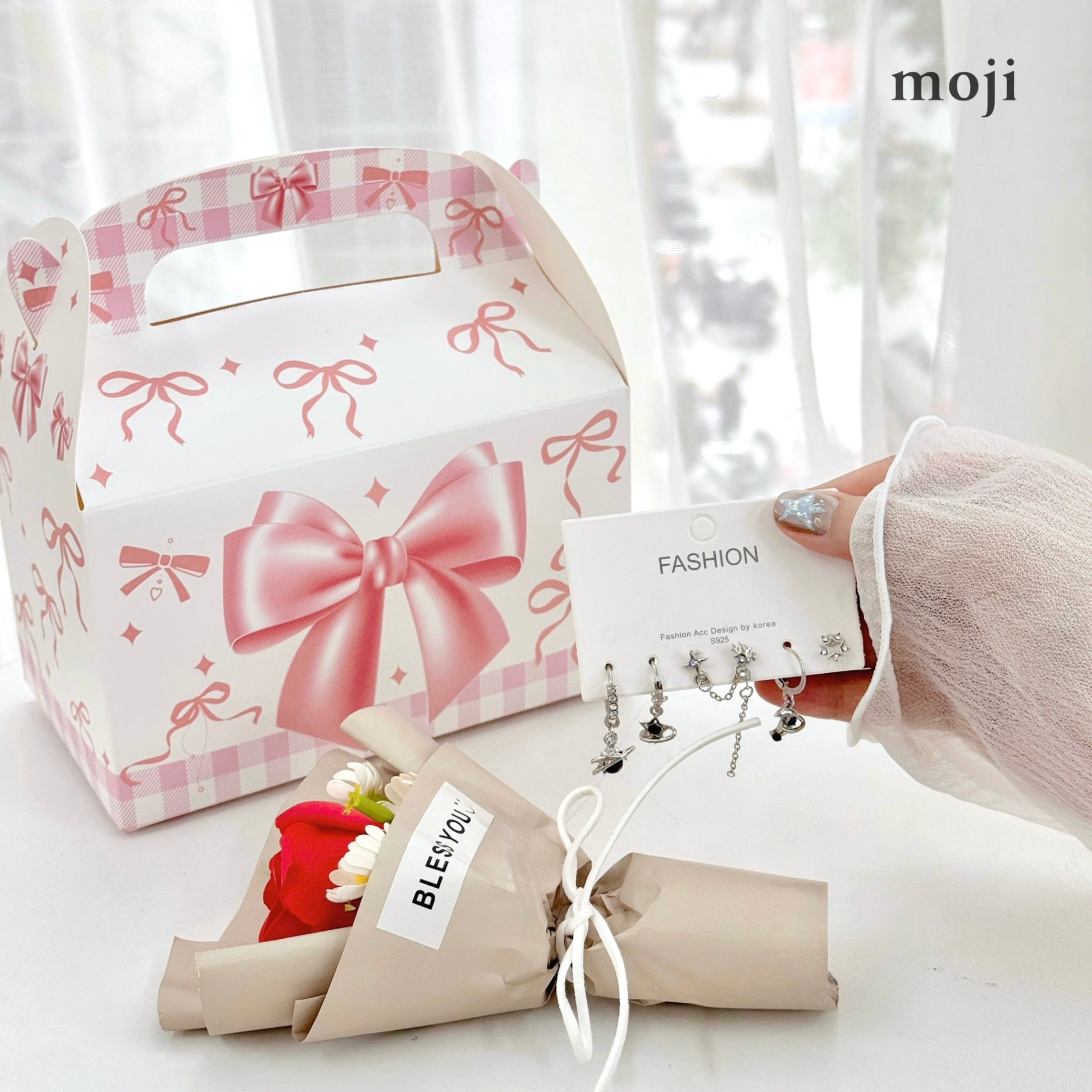 Combo Khuyên tai s6 HTT 2026