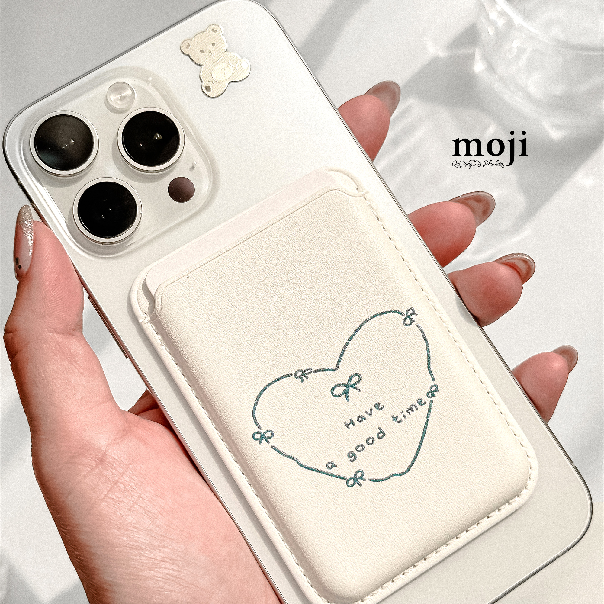 A.034 Ví MFE LOV BWN-26104025