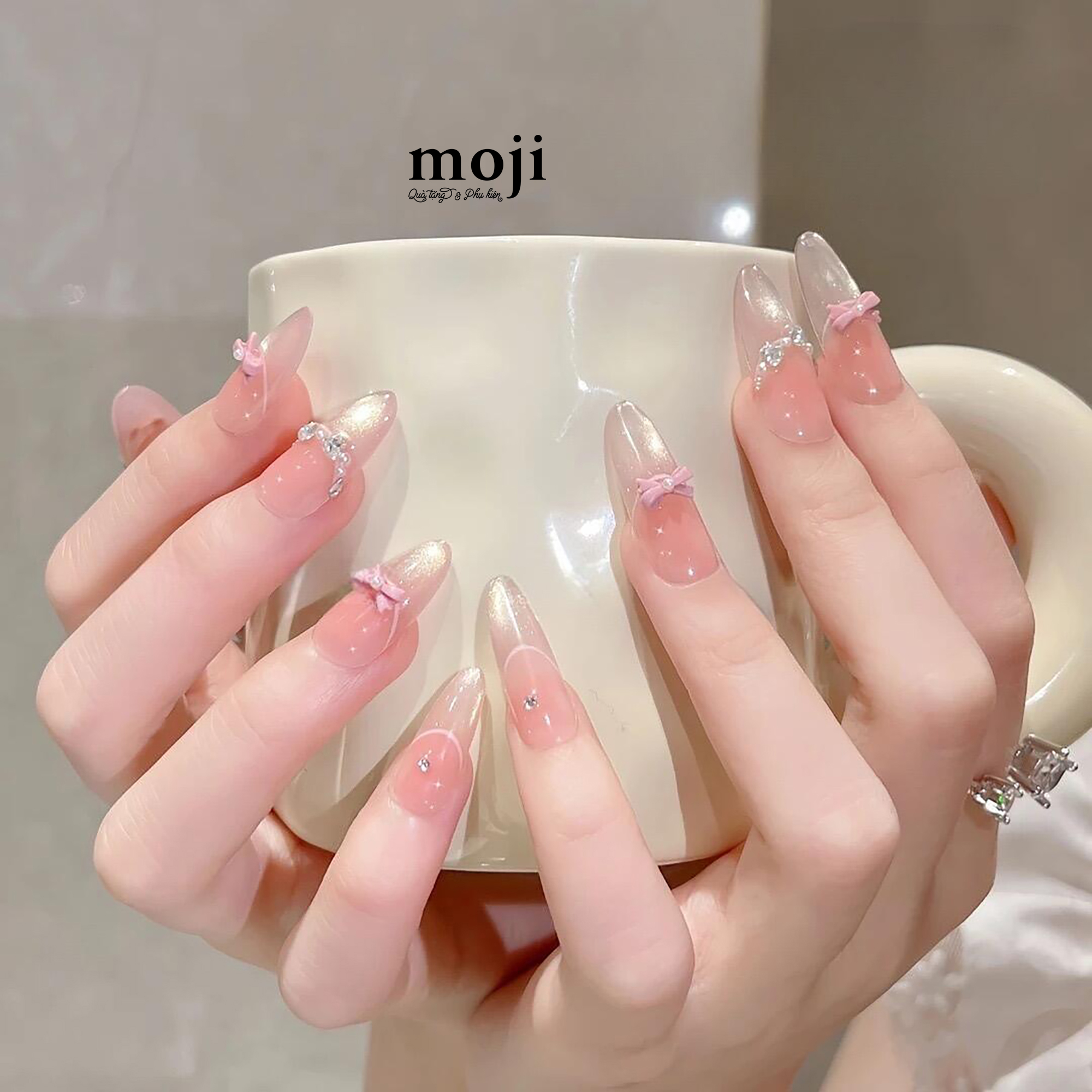 ThumbnailUri