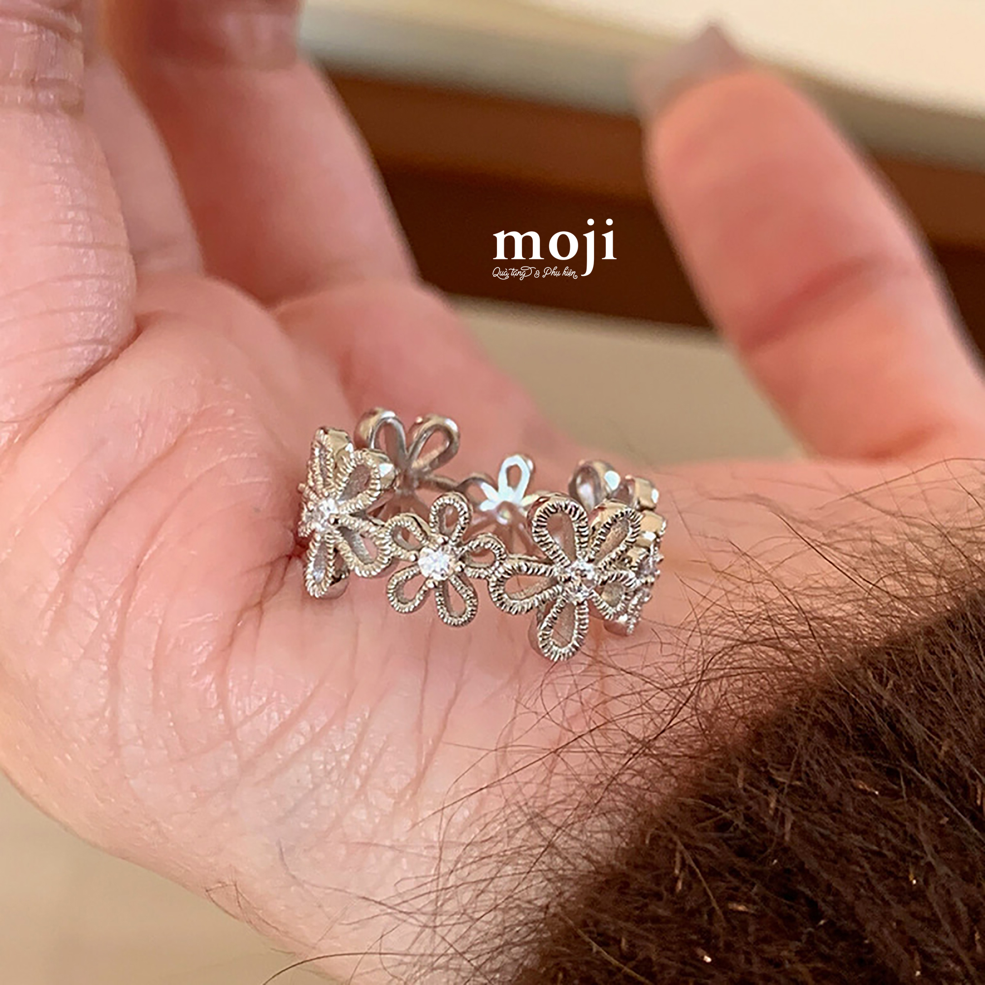 ThumbnailUri
