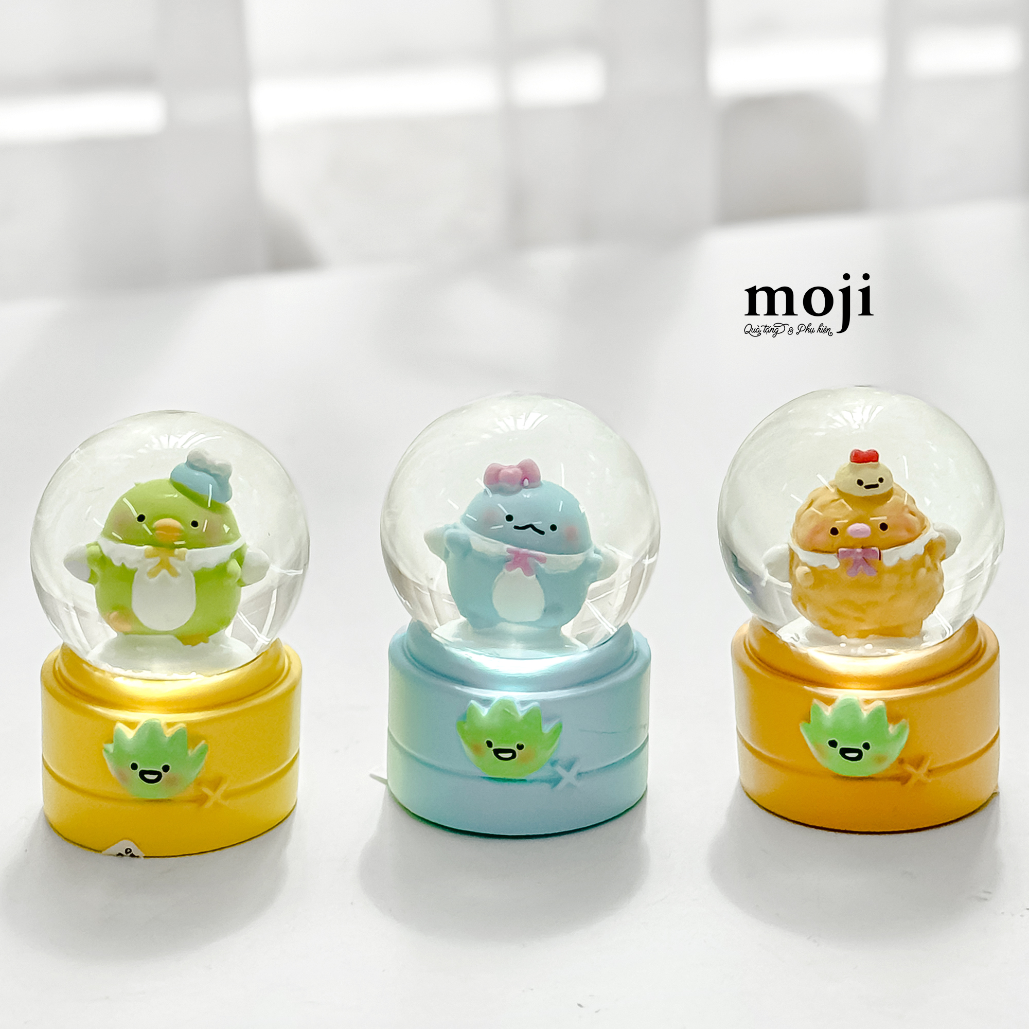 B.011 Quả cầu tuyết ANM-26104121