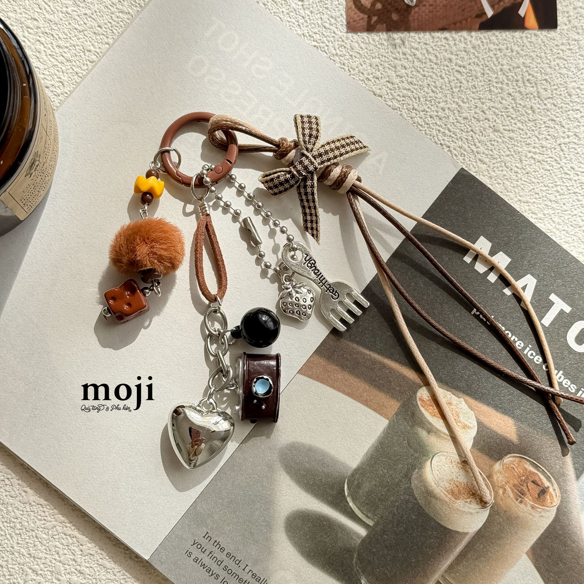B.05K Móc khóa LOV THG-26030160