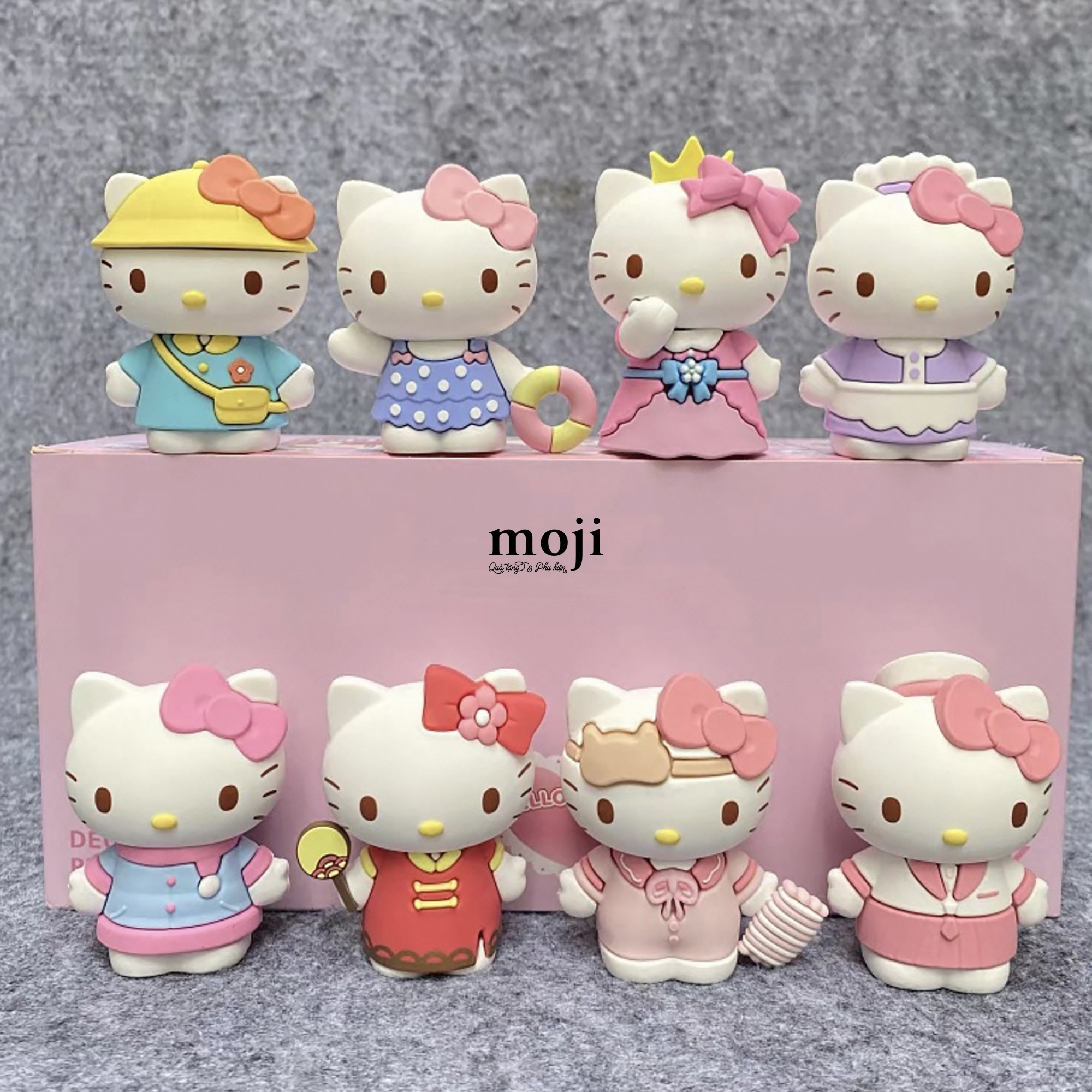 Blindbox tượng Sanrio family Hello Kitty holiday