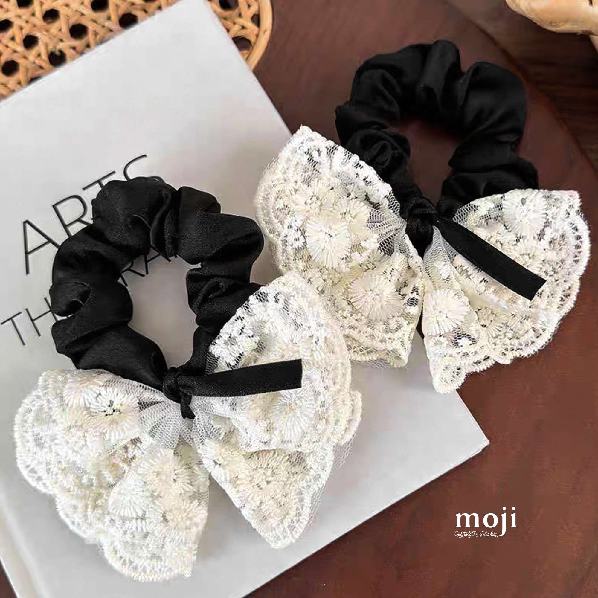 Buộc tóc scrunchies Bow nơ ren họa tiết hoa