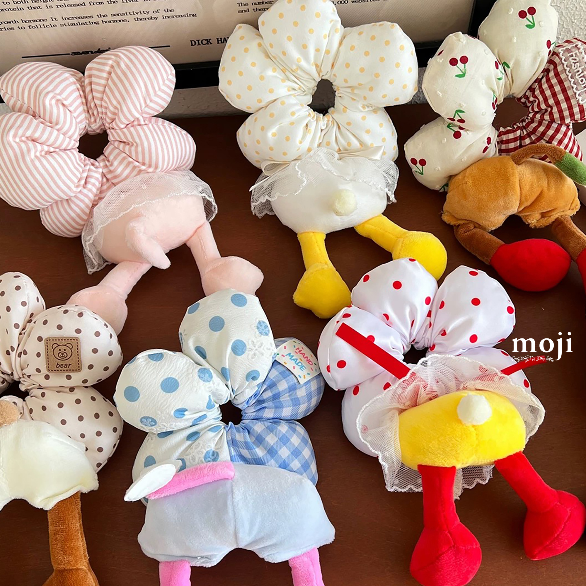 Buộc tóc scrunchies Flower cánh phồng chấm bi kẻ ô fruit phía sau Mickey Mouse characters