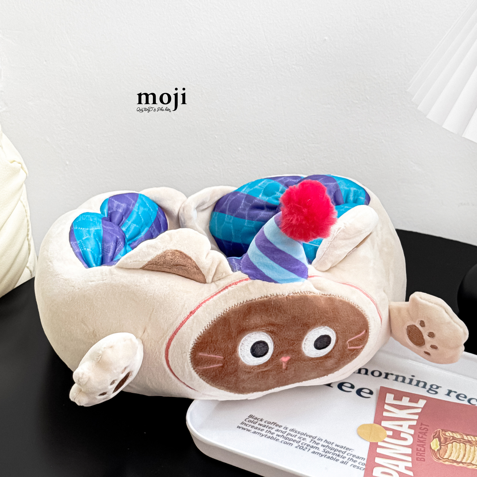 Gấu bông chữ U Mèo Xiêm Siamese Cat face đội mũ party có tai giơ tay đậu Hà Lan