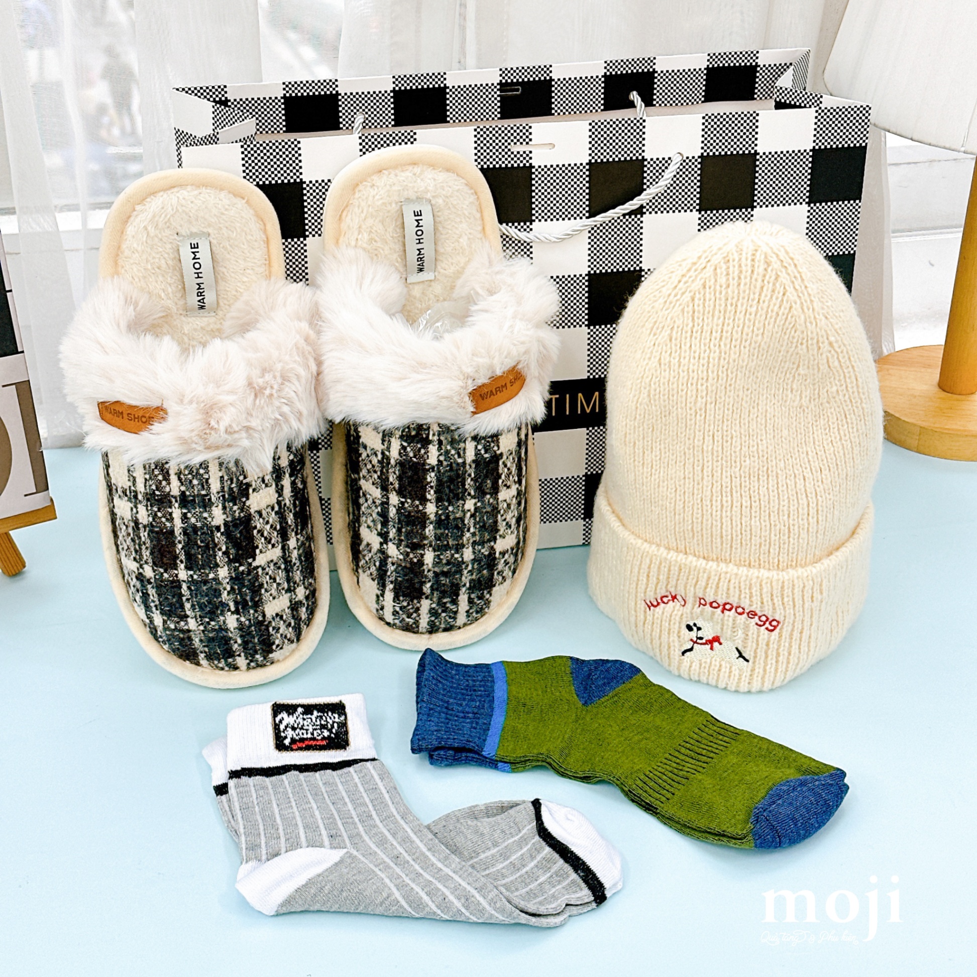 Set quà Lạnh đâu em ủ, thương đâu em bù