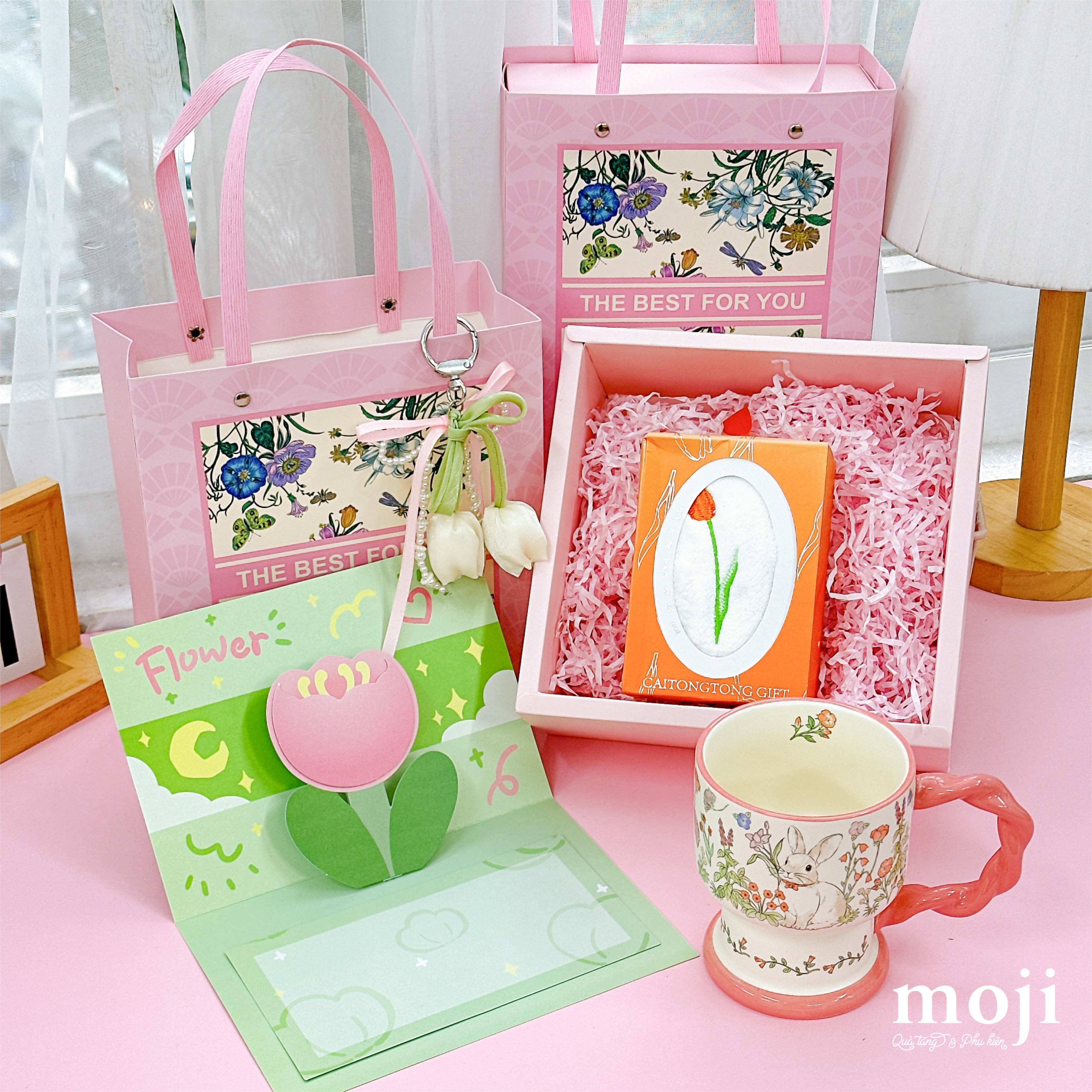 Như một kẻ dốt văn, tôi yêu em khó tả