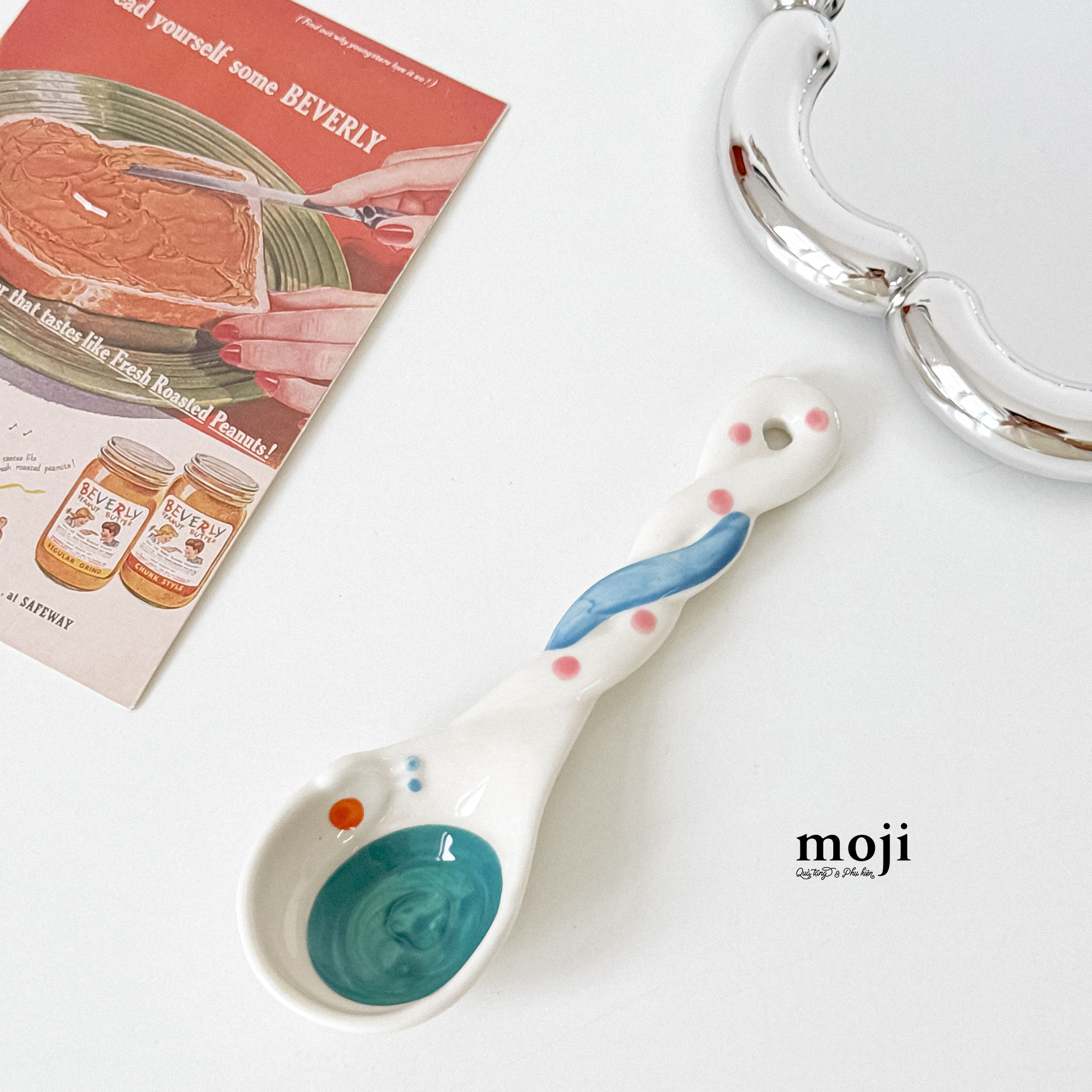 Thìa muỗng sứ Ốc sên xoắn