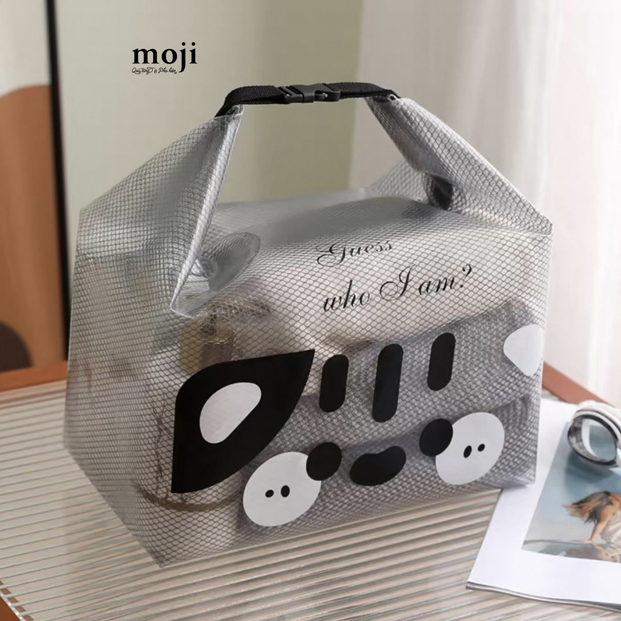 Túi đa năng du lịch Cute cat guess who i am dạng lưới 15x27x35