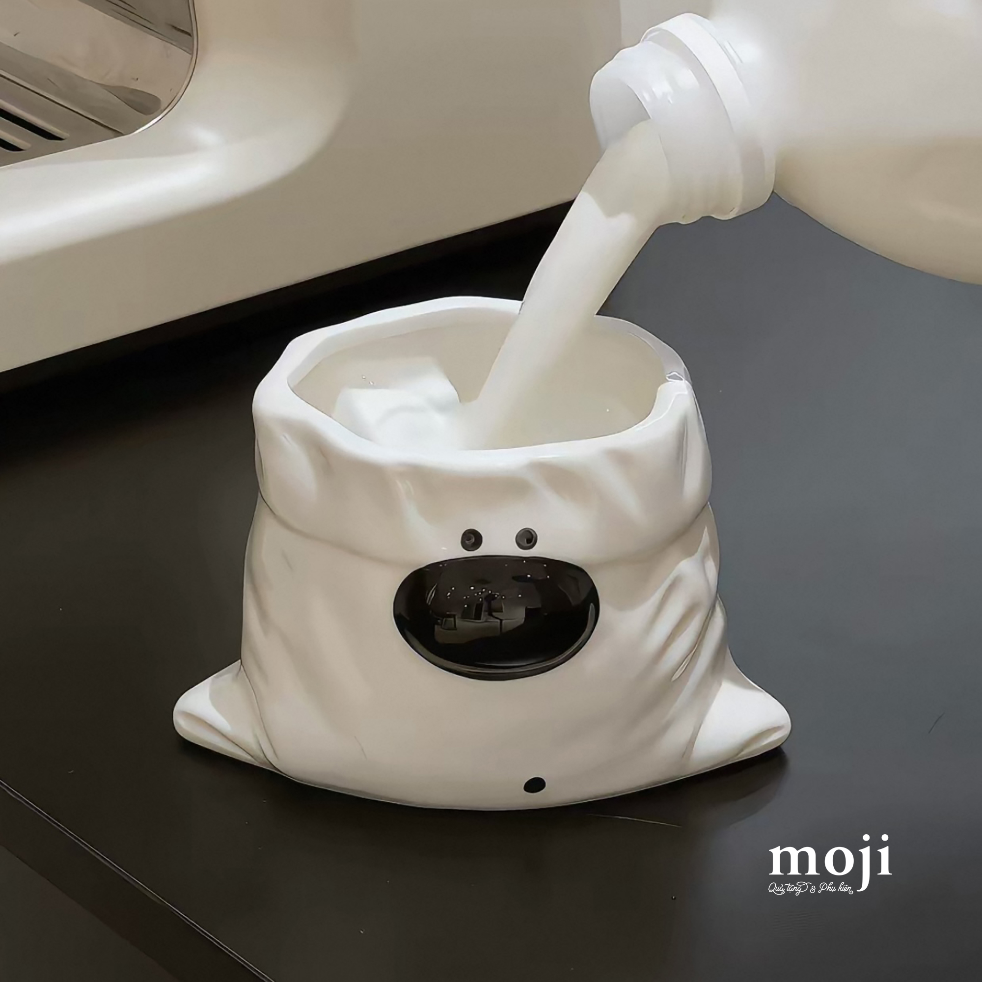 26082624 (3).jpg