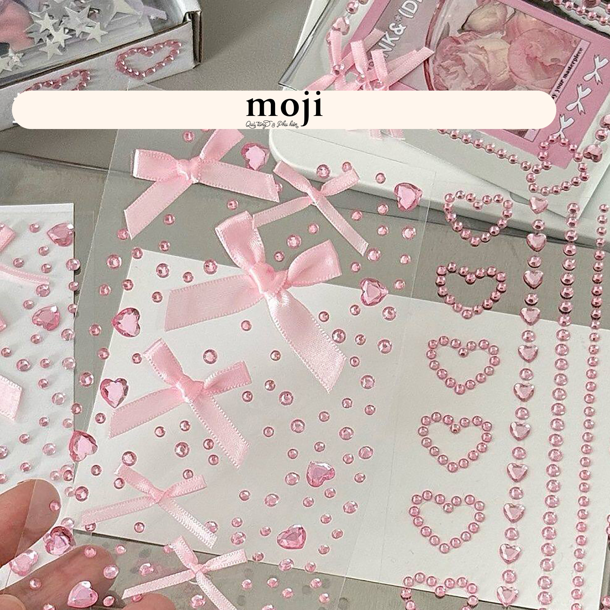 A.723 Sticker BWN LOV-26090097 - XX 1 bỏ chữ TQ, ghép ảnh 2 màu.jpg