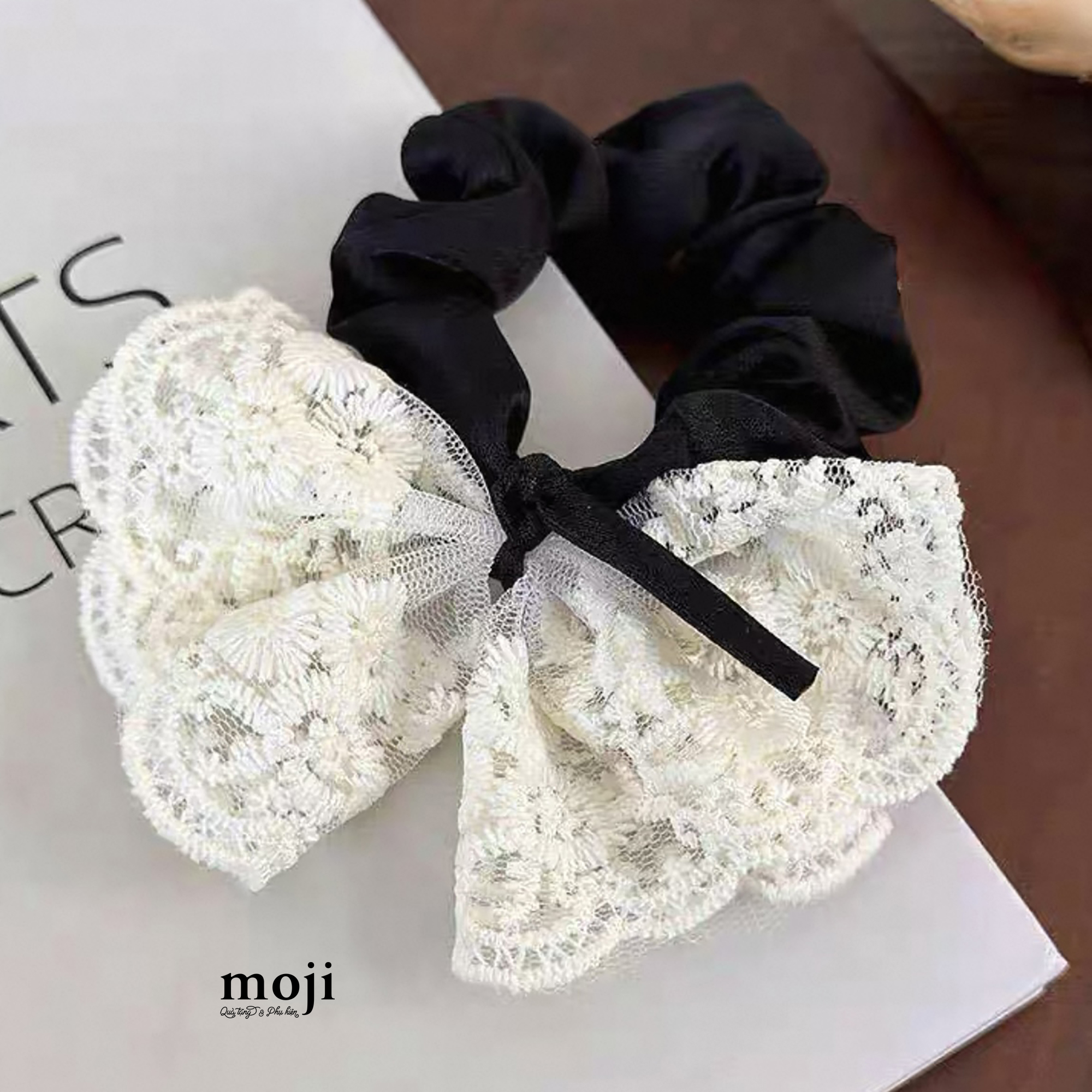 Buoc-toc-scrunchies-Bow-no-ren-hoa-tiet-hoa_25074250 (2).jpg