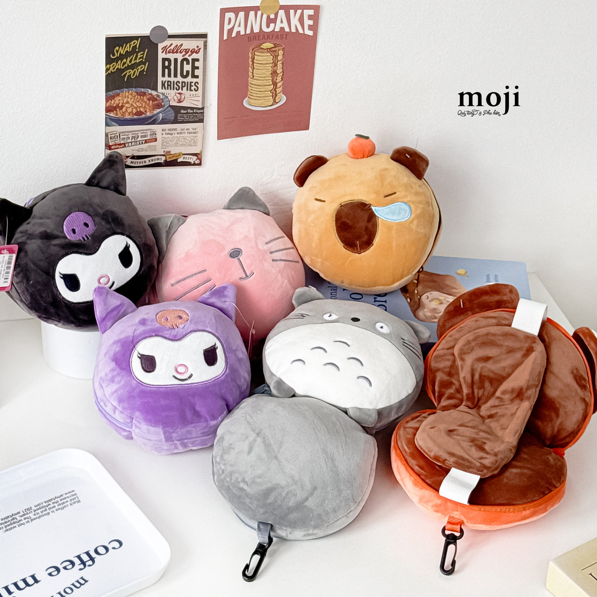 Goi-ke-co-kem-bit-mat-gap-gon-Sanrio-family-Kuromi-basic-face-co-tai-4.JPG
