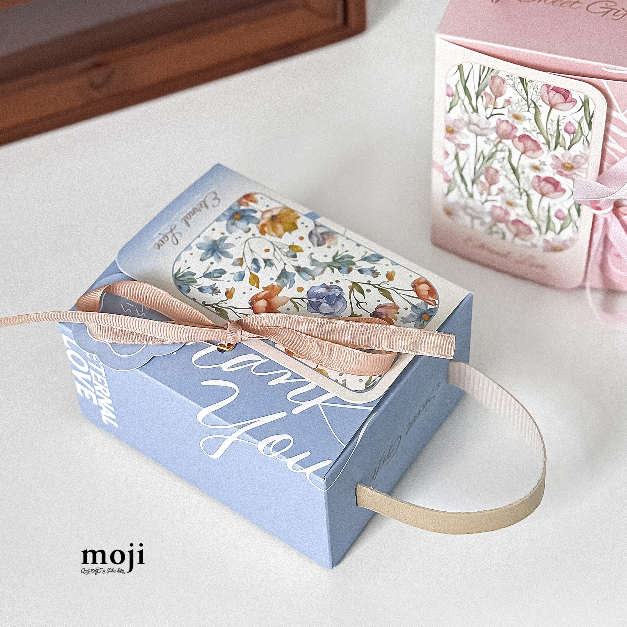 Hop-qua-giay-gap-co-quai-Eternal-love-flower-ruy-bang-6x9x12_25074163 (2).jpg