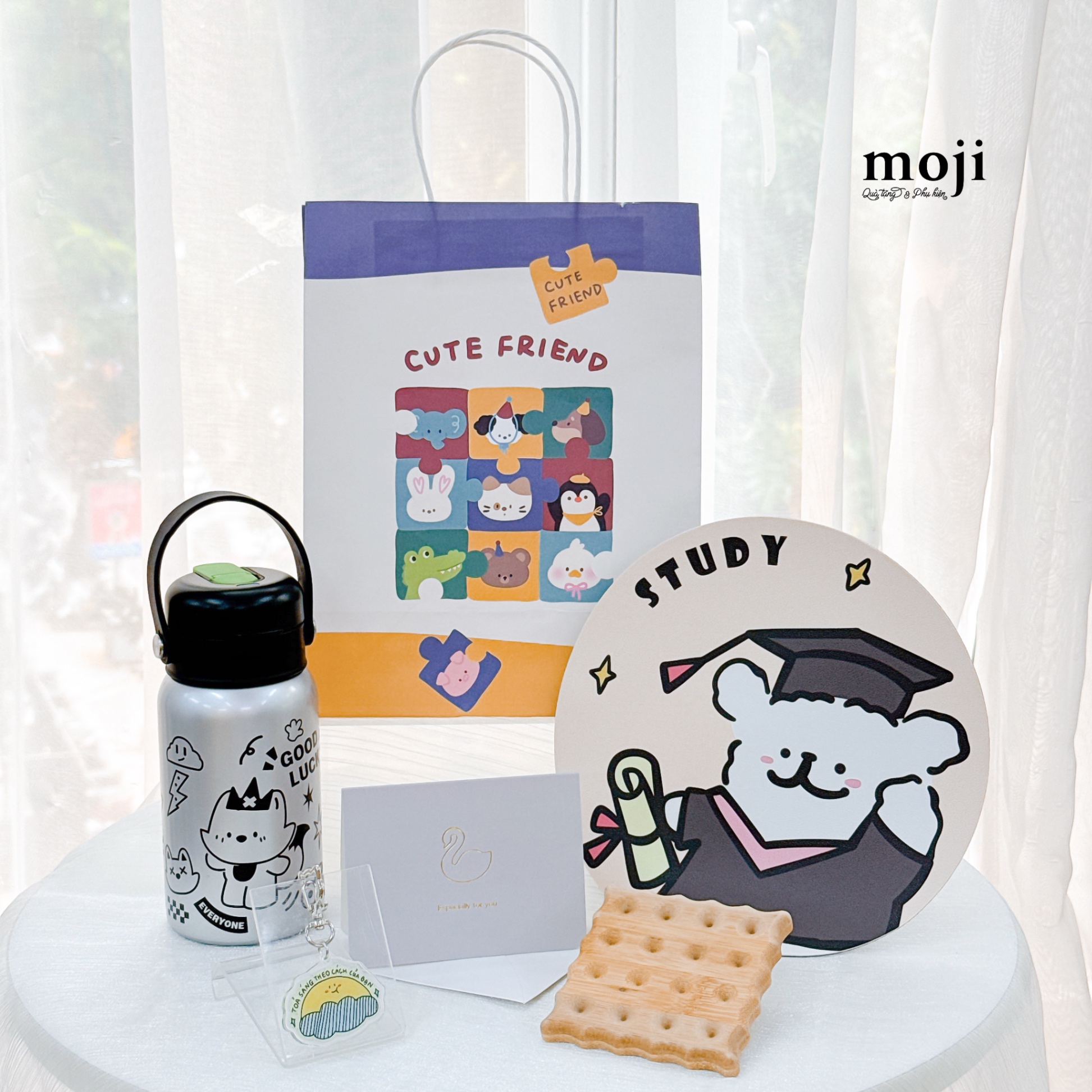 Set-qua-tot-nghiep-Ban-toi-oi-1.jpg?v=1775790023