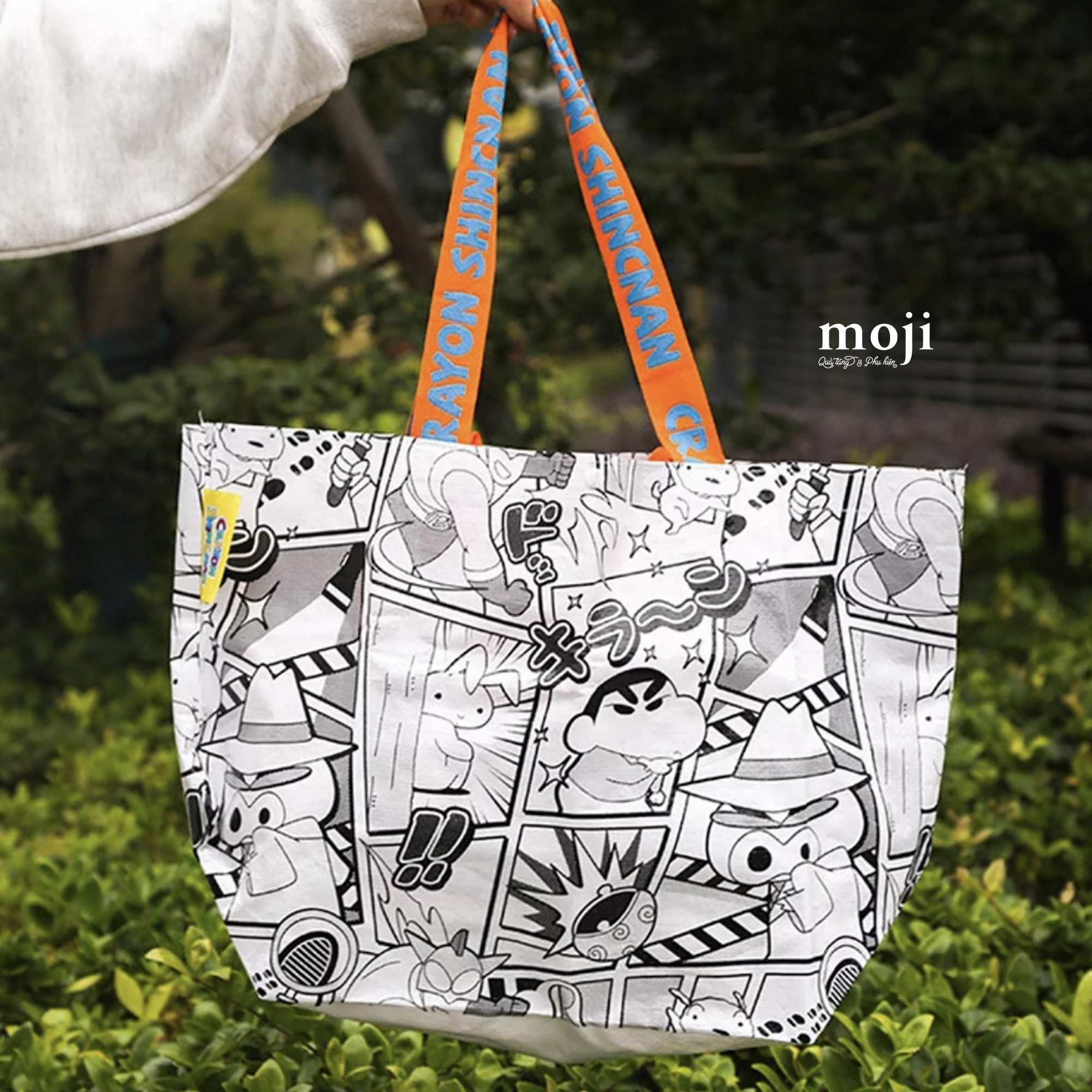 Tui-shopping-bag-Shinchan-story-20x35x54-3.jpg