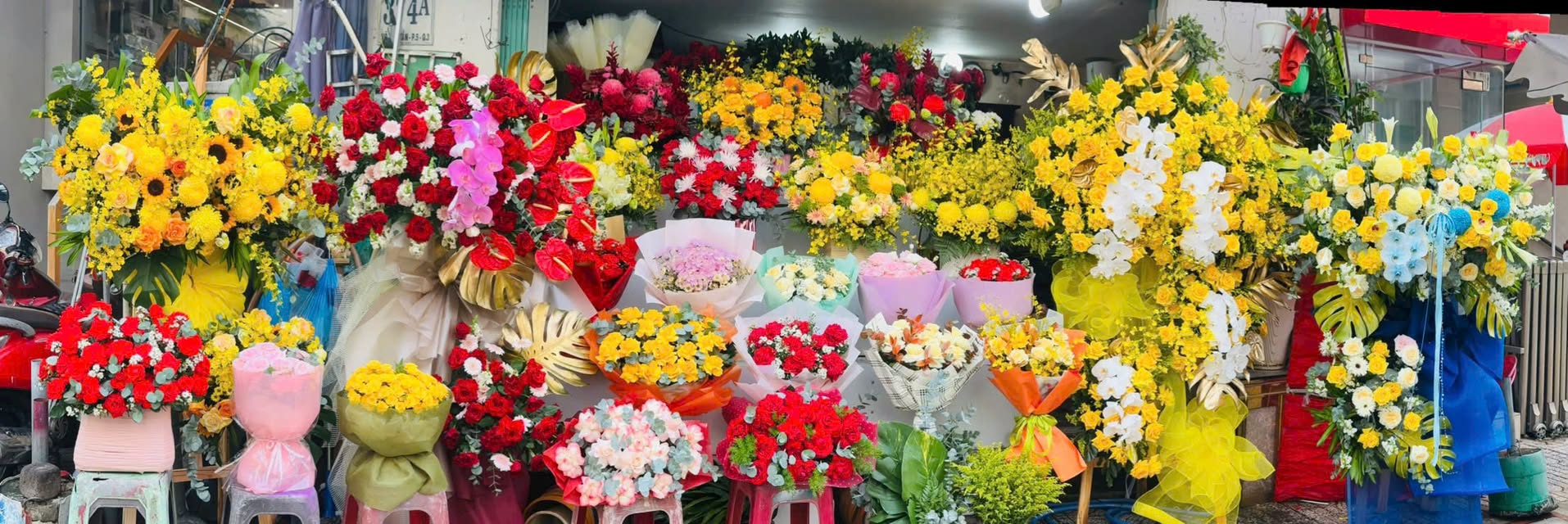 GIOI-THIEU-SAN-PHAM-TIEM-HOA-LAVIES-FLORIST.jpg