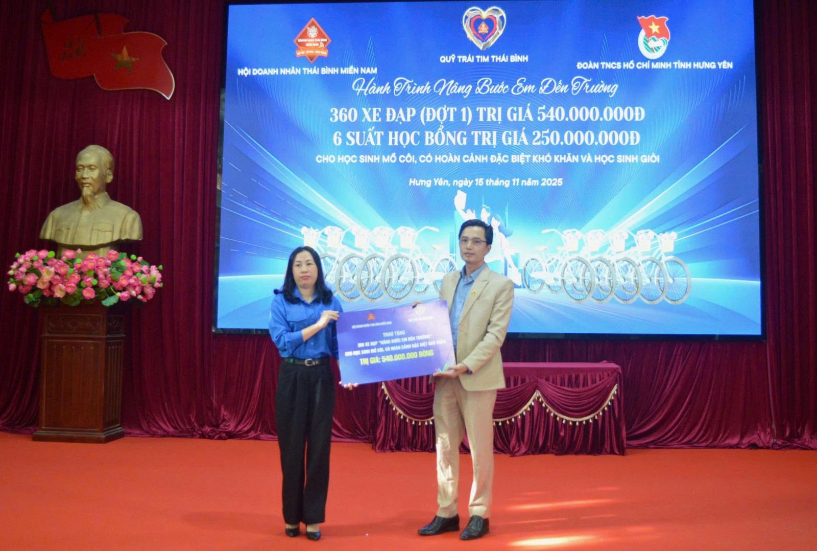 Hanh-trinh-Nang-buoc-em-den-truong-Cho-yeu-thuong-dua-tri-thuc-den-gan-hon-8.jpg