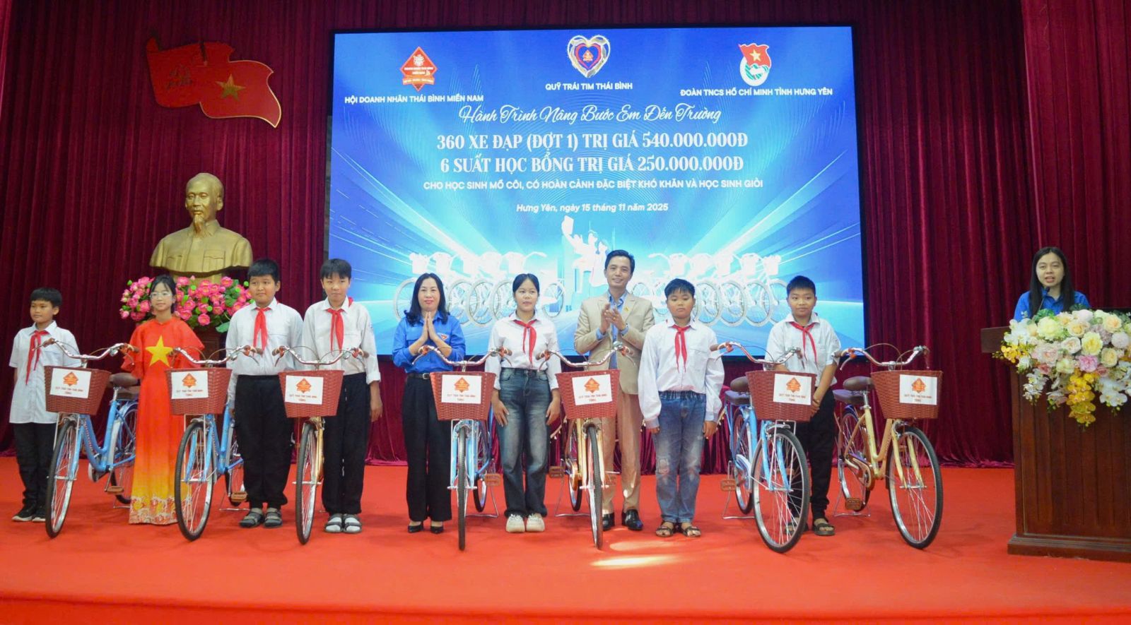 Hanh-trinh-Nang-buoc-em-den-truong-Cho-yeu-thuong-dua-tri-thuc-den-gan-hon-9.jpg