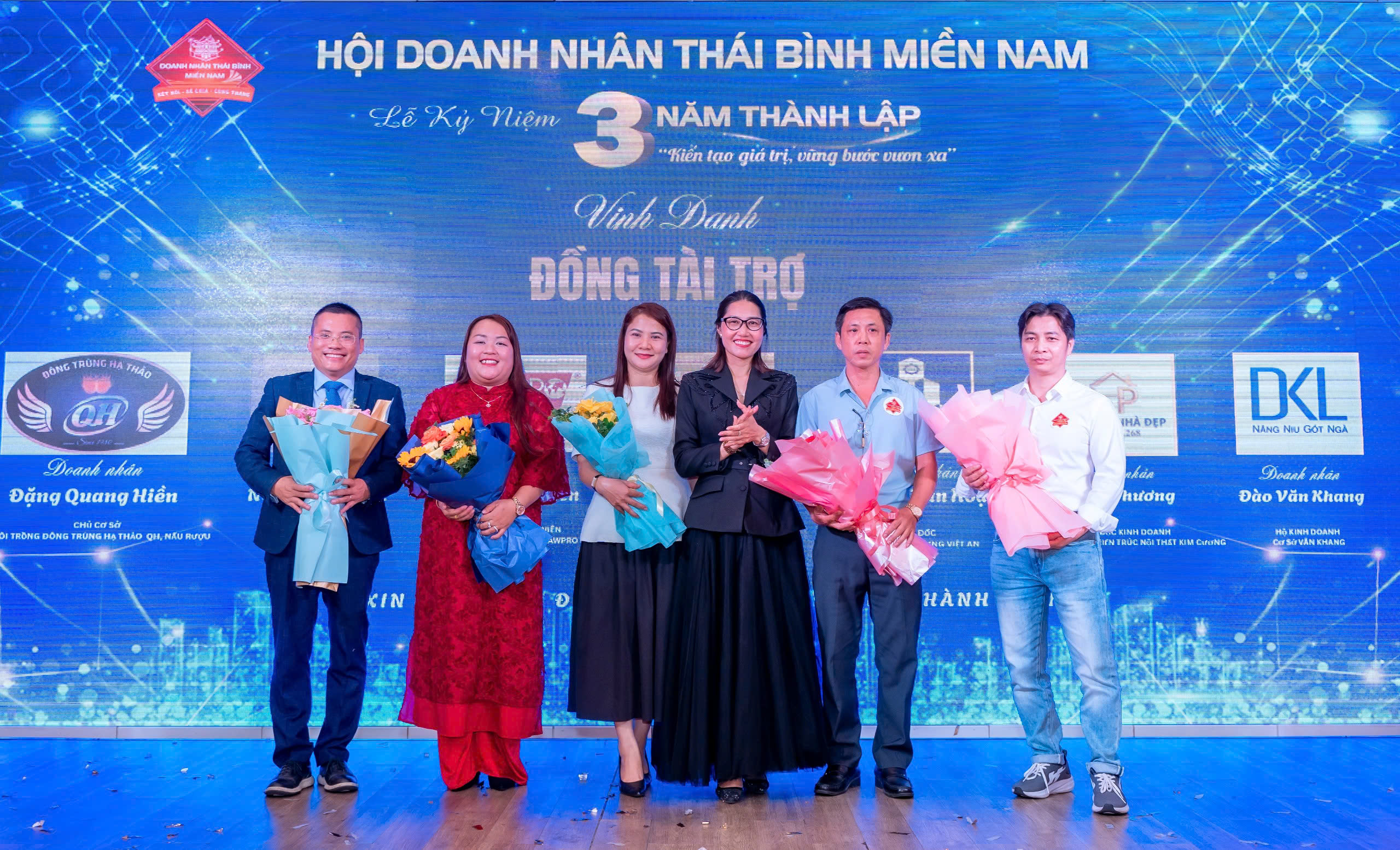 KY-NIEM-3-NAM-THANH-LAP-HOI-DOANH-NHAN-THAI-BINH-MIEN-NAM-DAU-AN-KET-NOI-VA-PHAT-TRIEN-75.jpg
